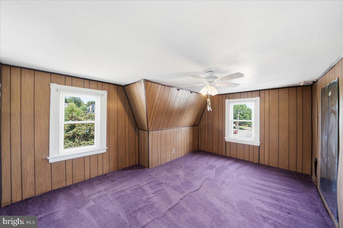 ARDMORE CROSSING - Residential