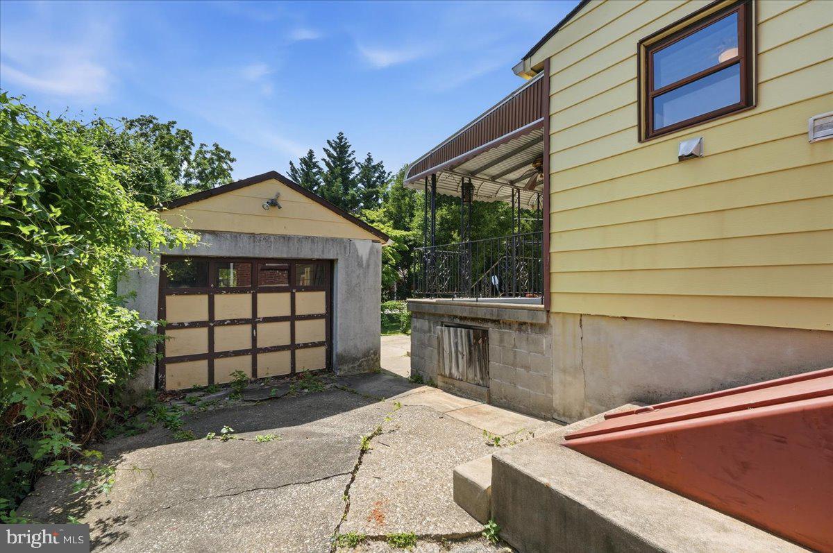 ARDMORE CROSSING - Residential