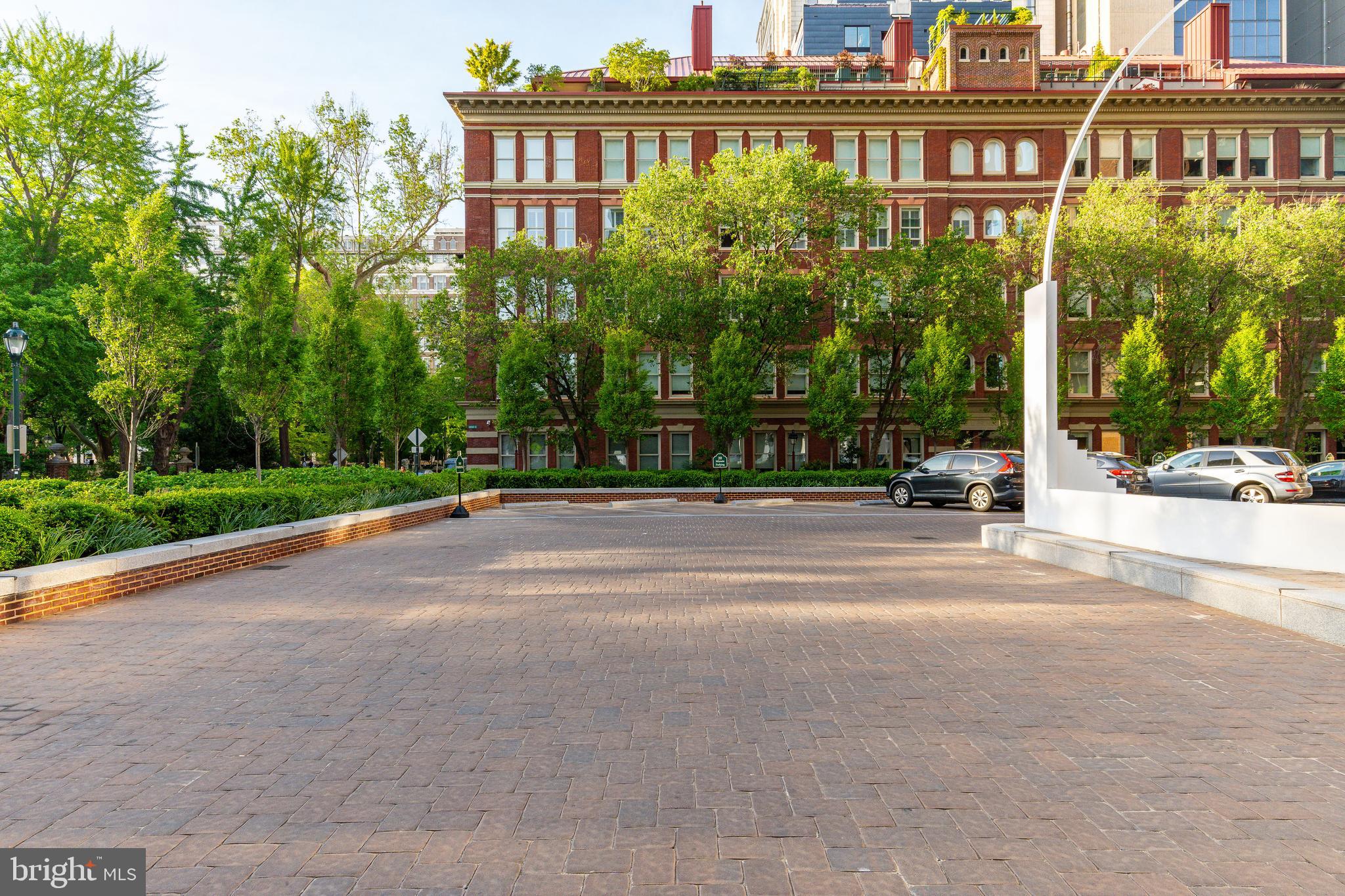 SOCIETY HILL - Residential