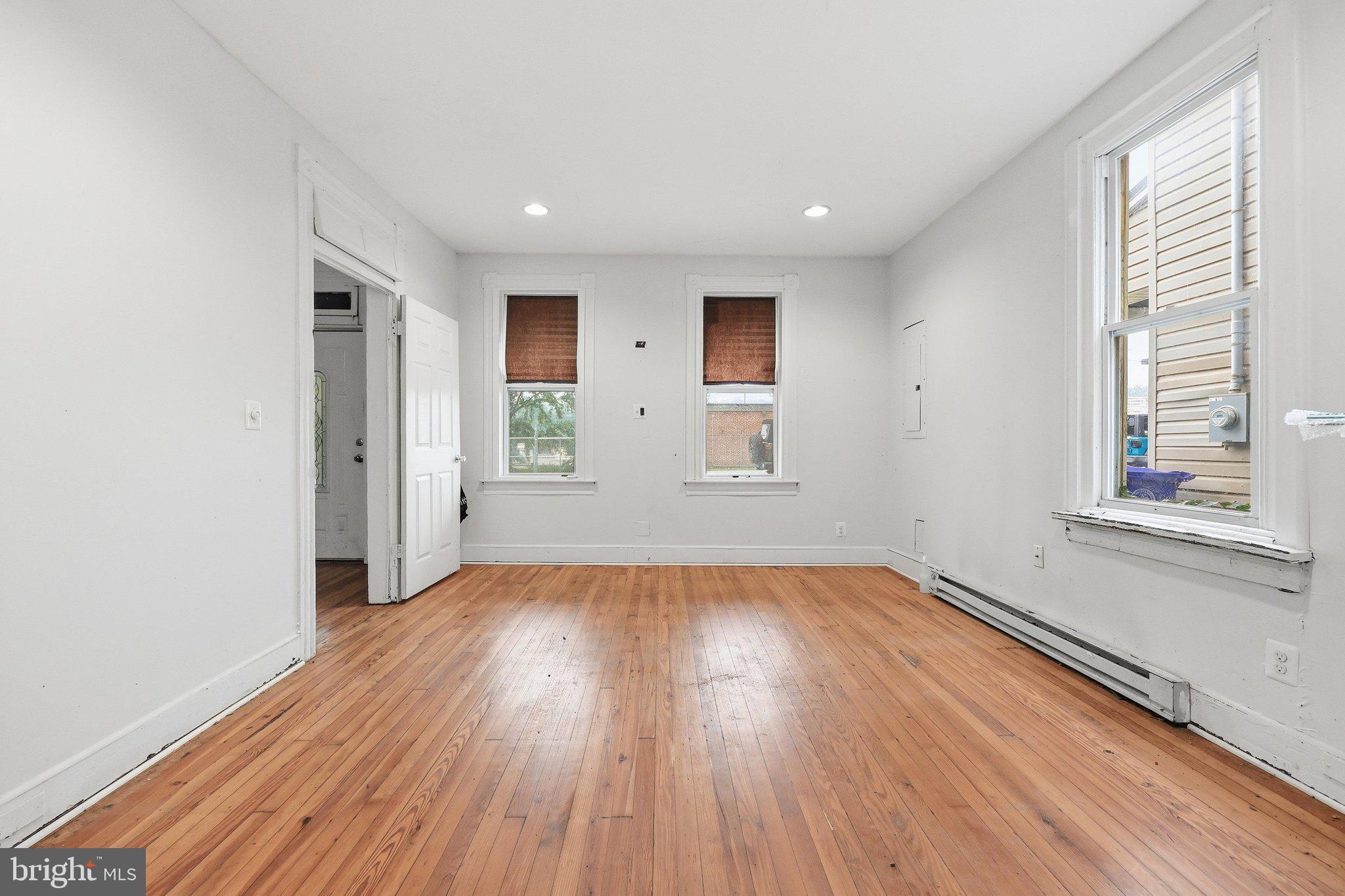 BRUNSWICK - Residential