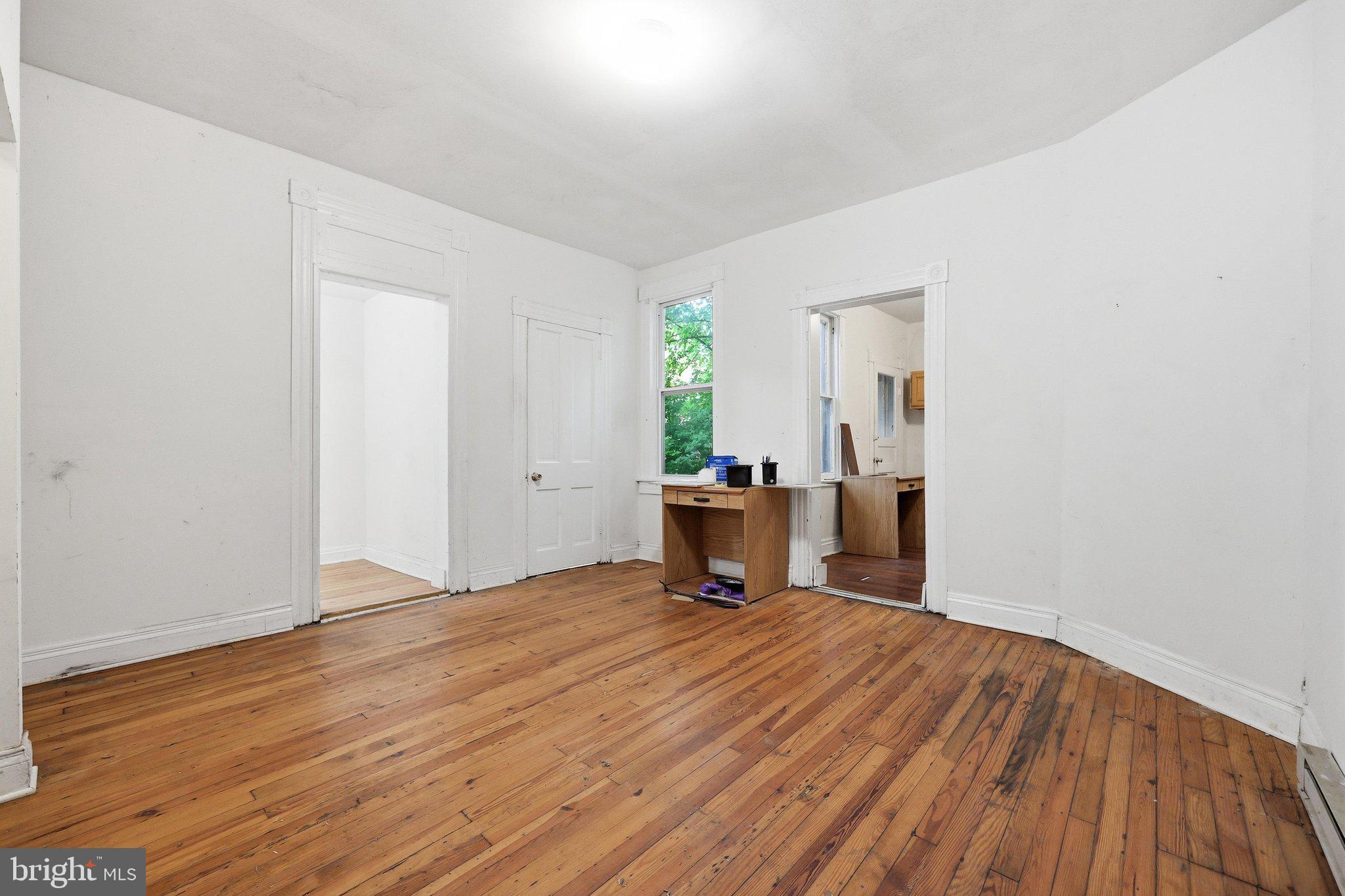 BRUNSWICK - Residential