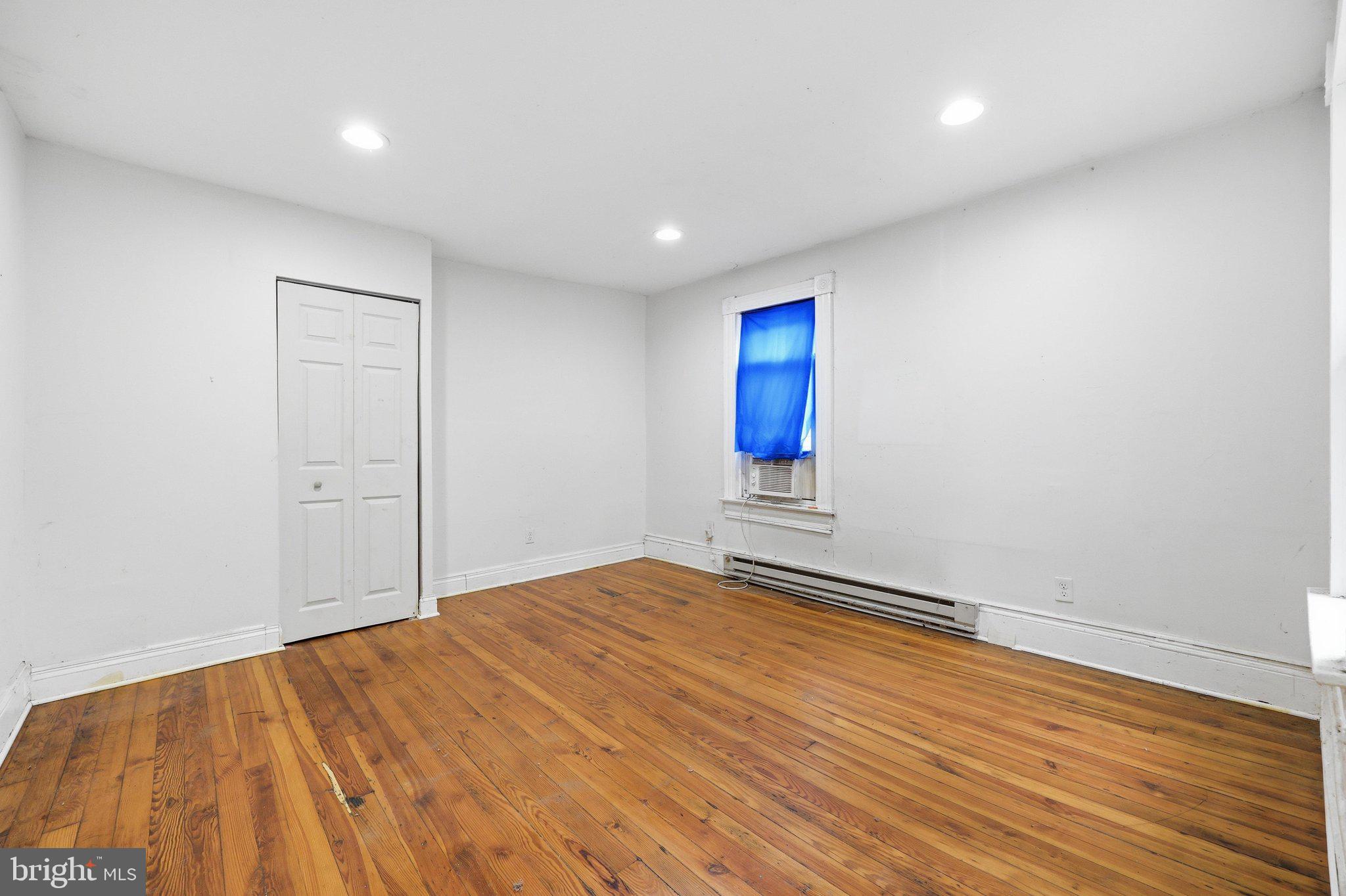 BRUNSWICK - Residential