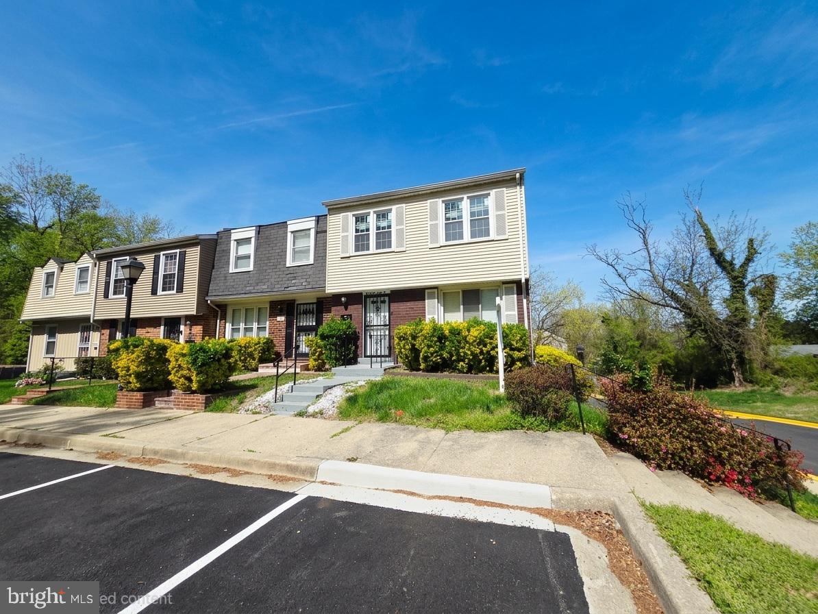 BRIAR VILLAGE PLAT 1 - Residential