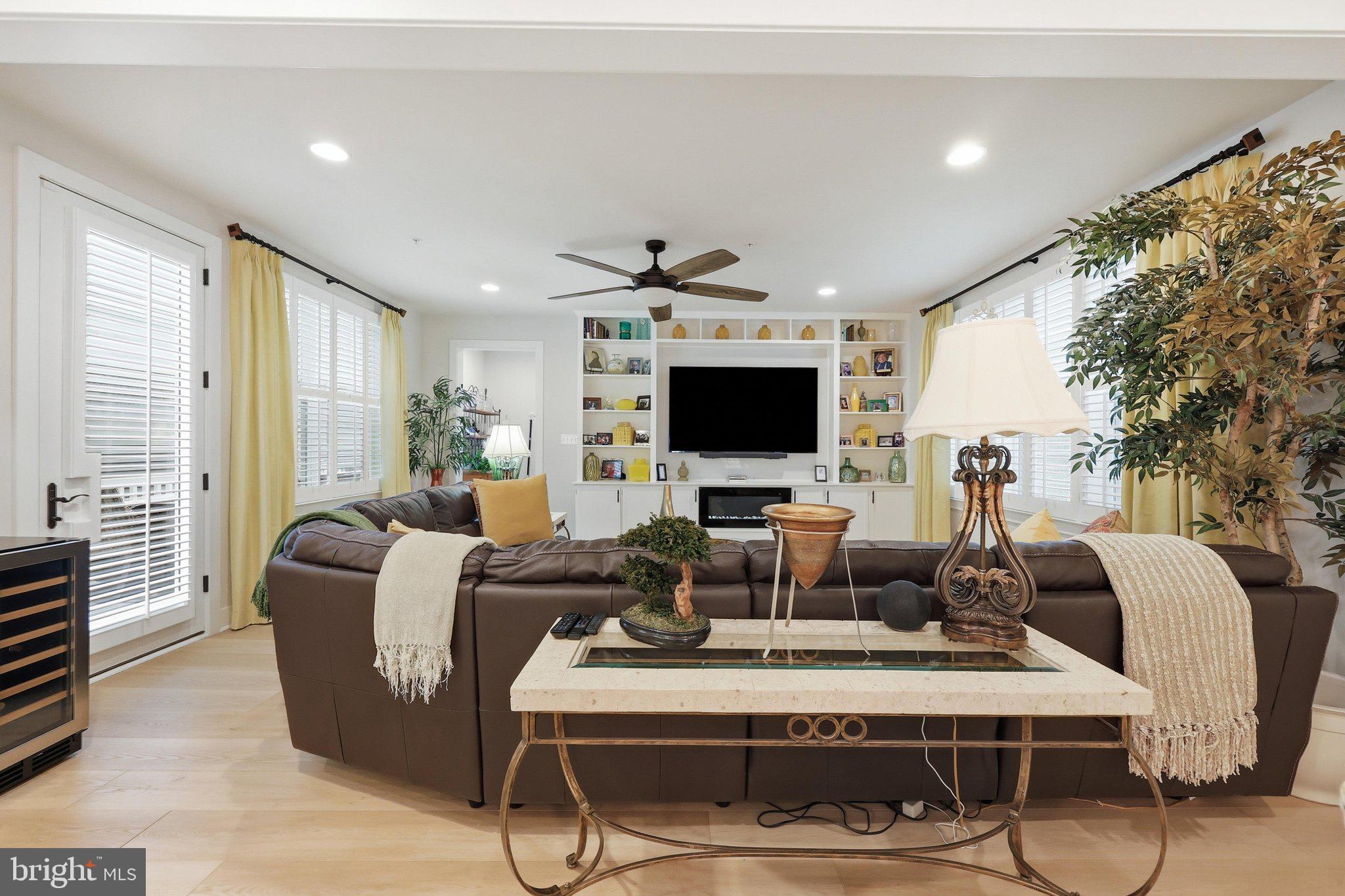 CABIN BRANCH - Residential