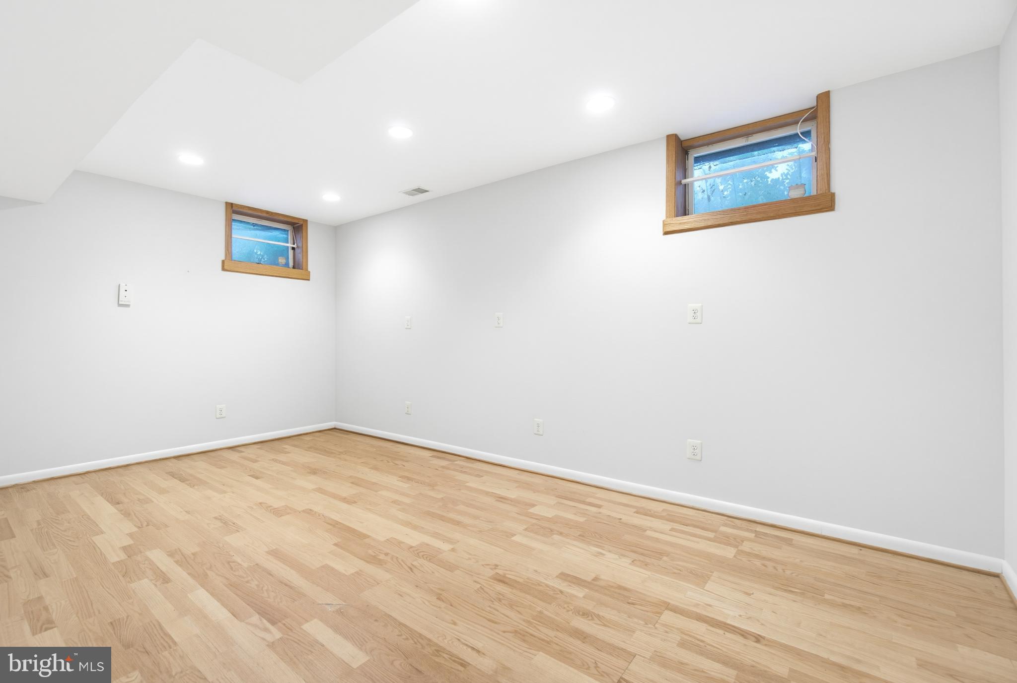 OWEN BROWN WOODS - Residential