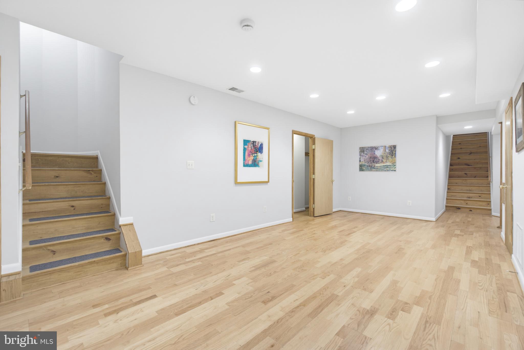 OWEN BROWN WOODS - Residential