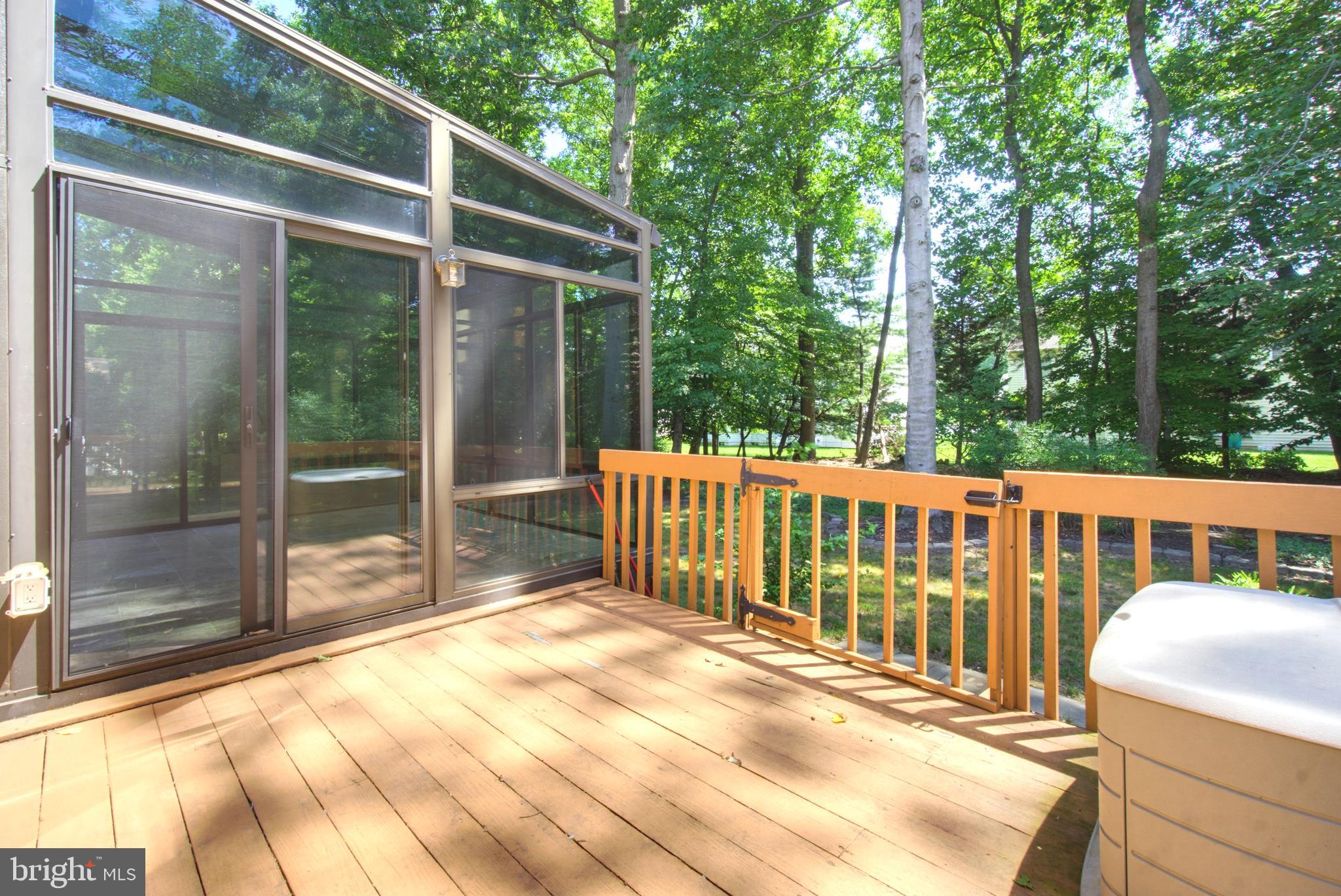 OWEN BROWN WOODS - Residential