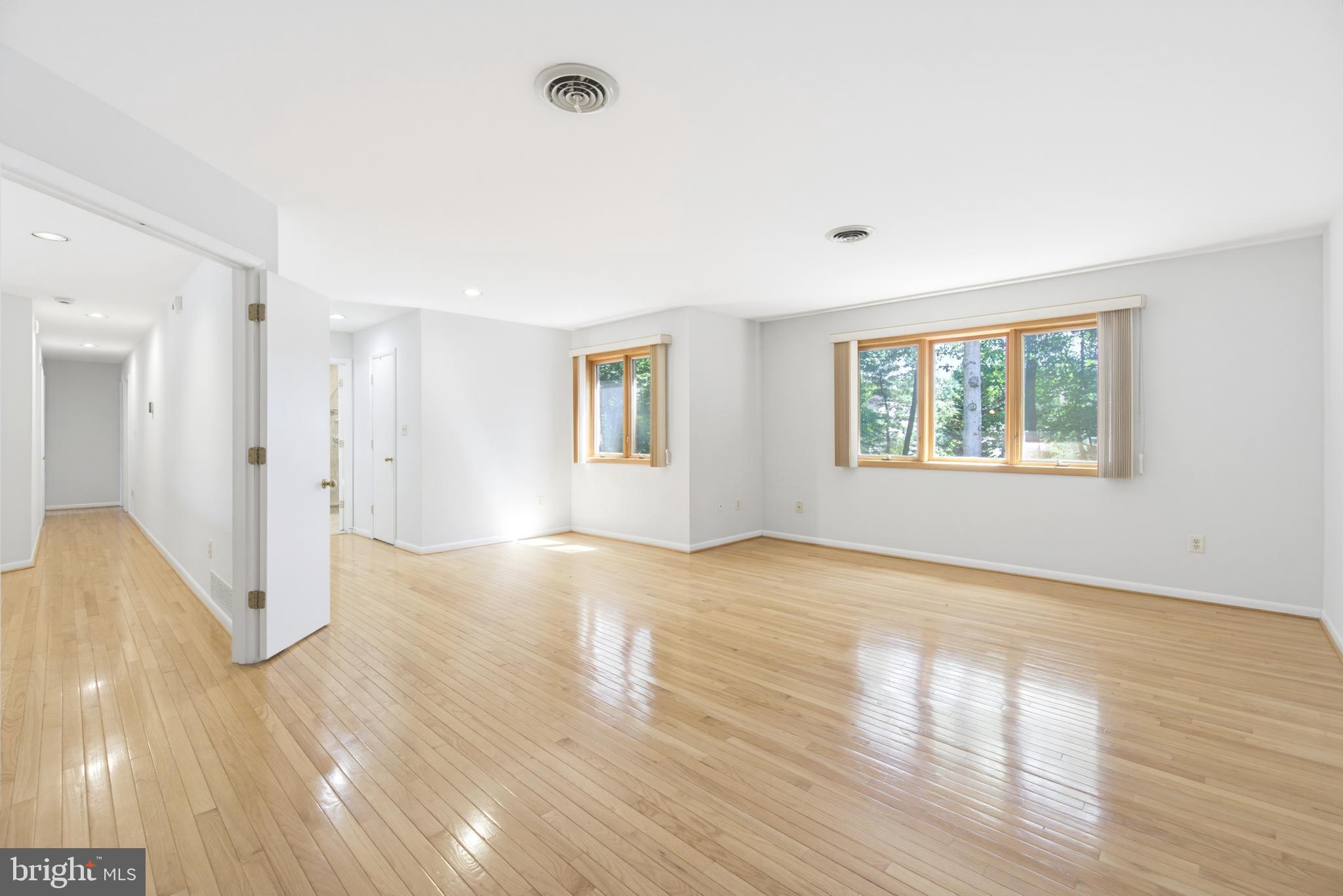 OWEN BROWN WOODS - Residential