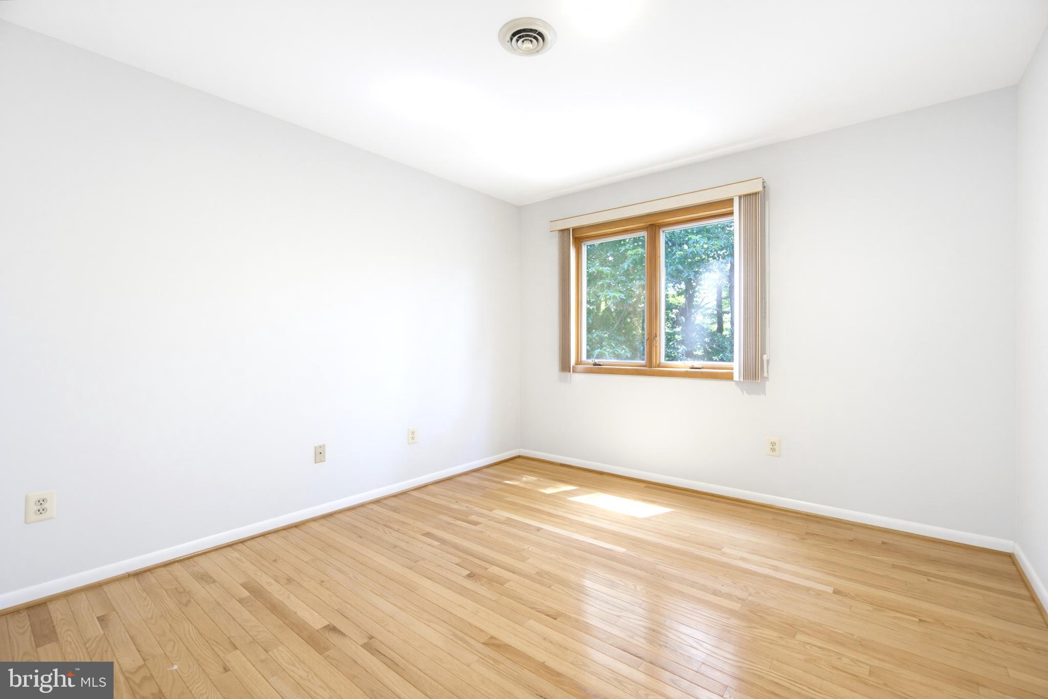OWEN BROWN WOODS - Residential
