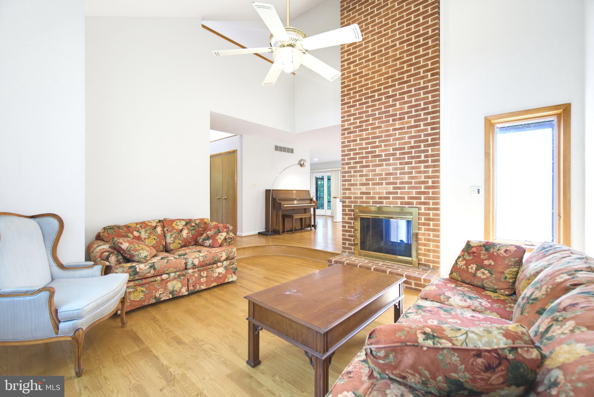 OWEN BROWN WOODS - Residential