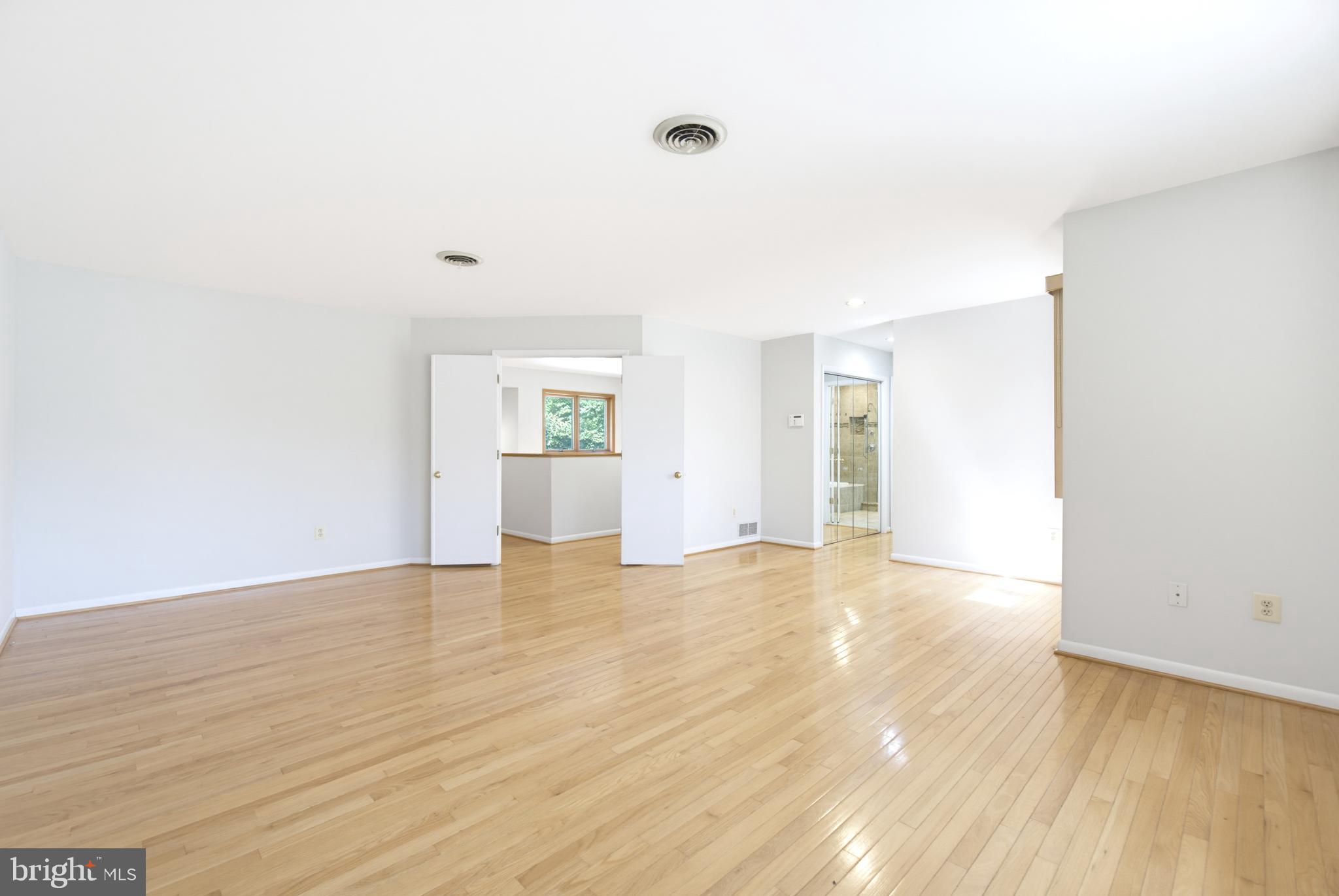 OWEN BROWN WOODS - Residential