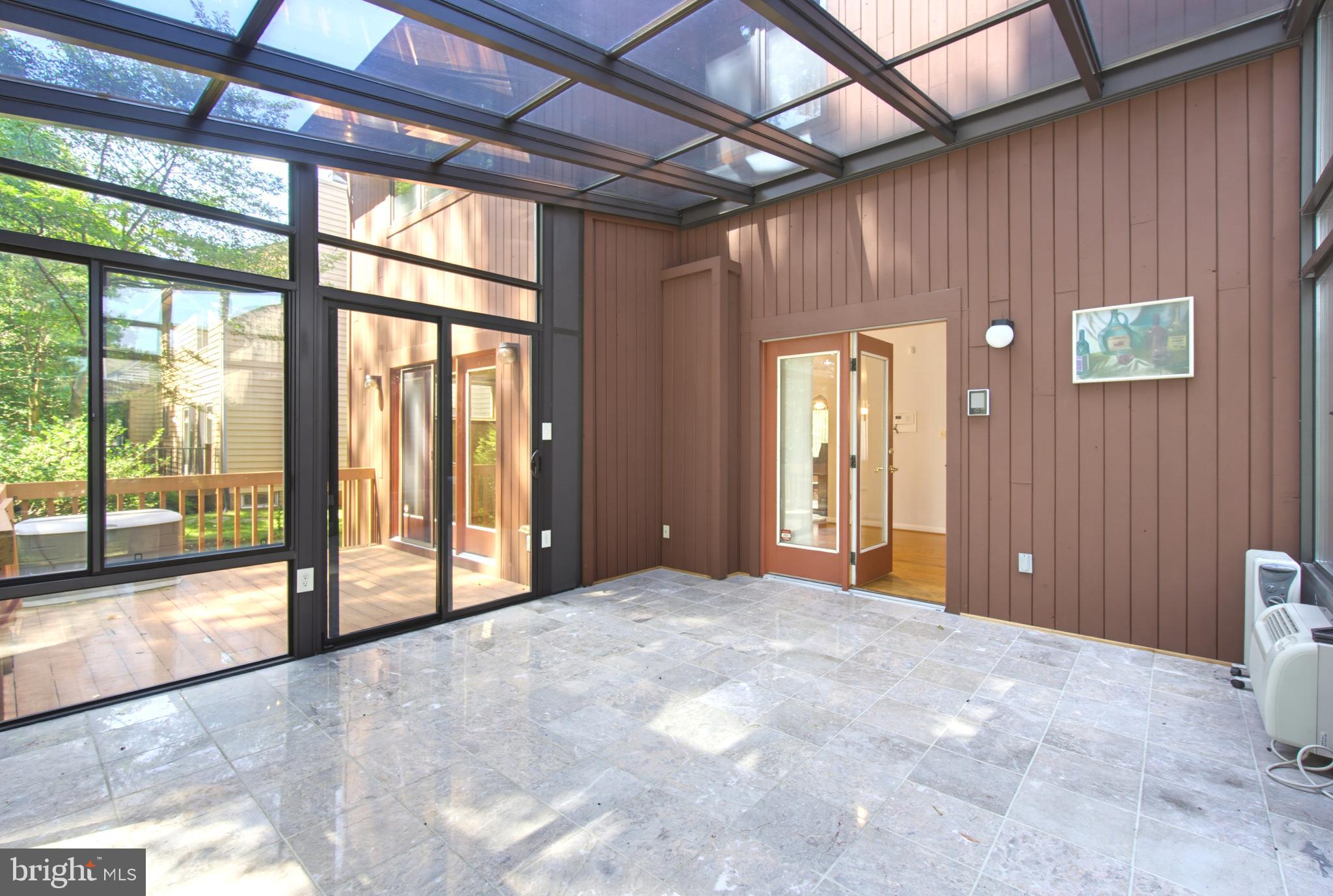 OWEN BROWN WOODS - Residential
