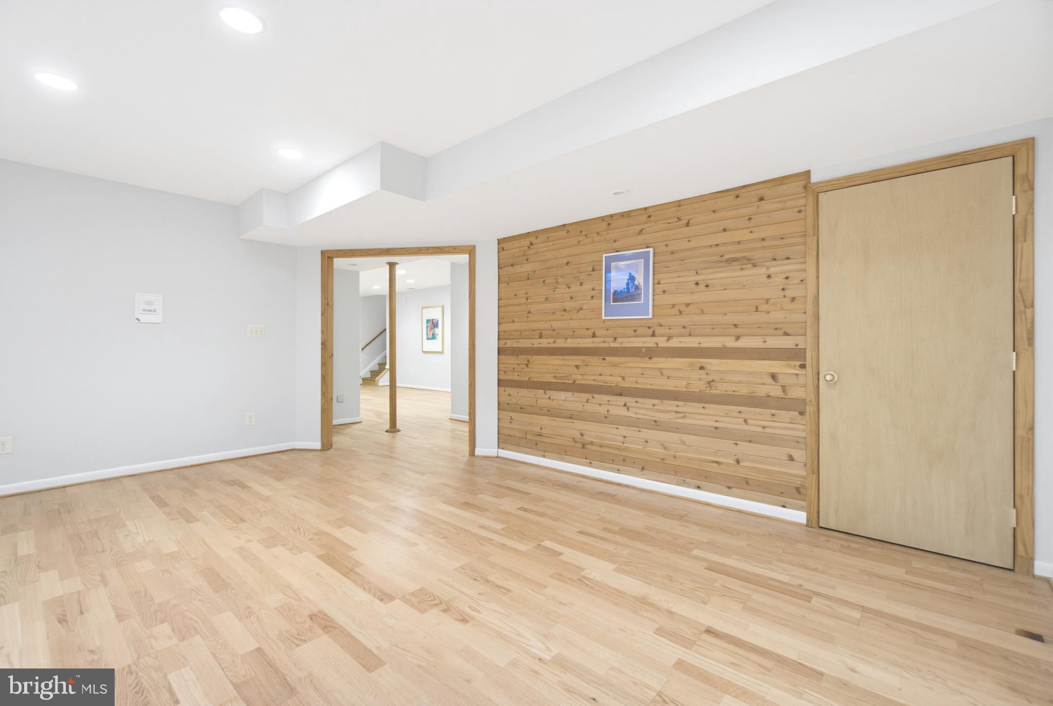 OWEN BROWN WOODS - Residential