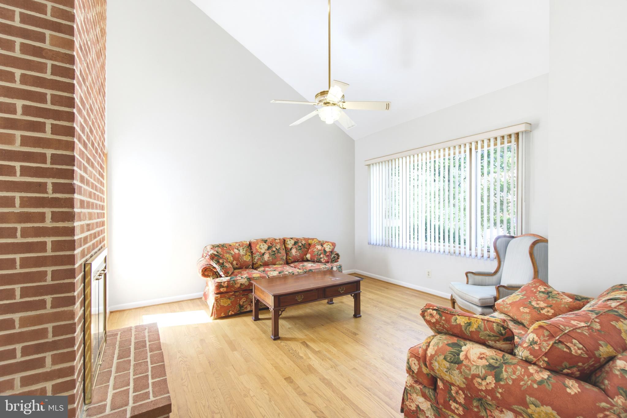 OWEN BROWN WOODS - Residential