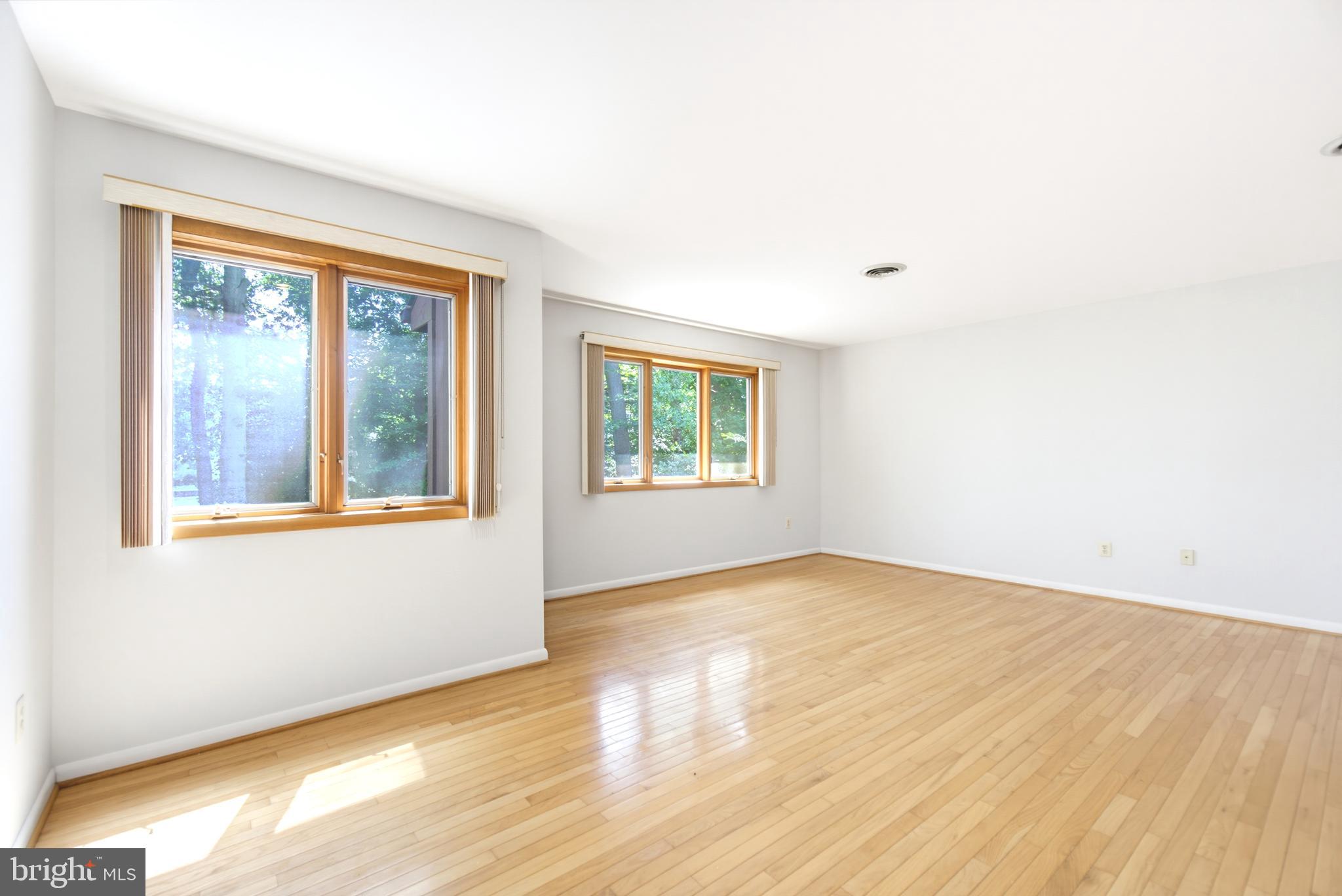 OWEN BROWN WOODS - Residential