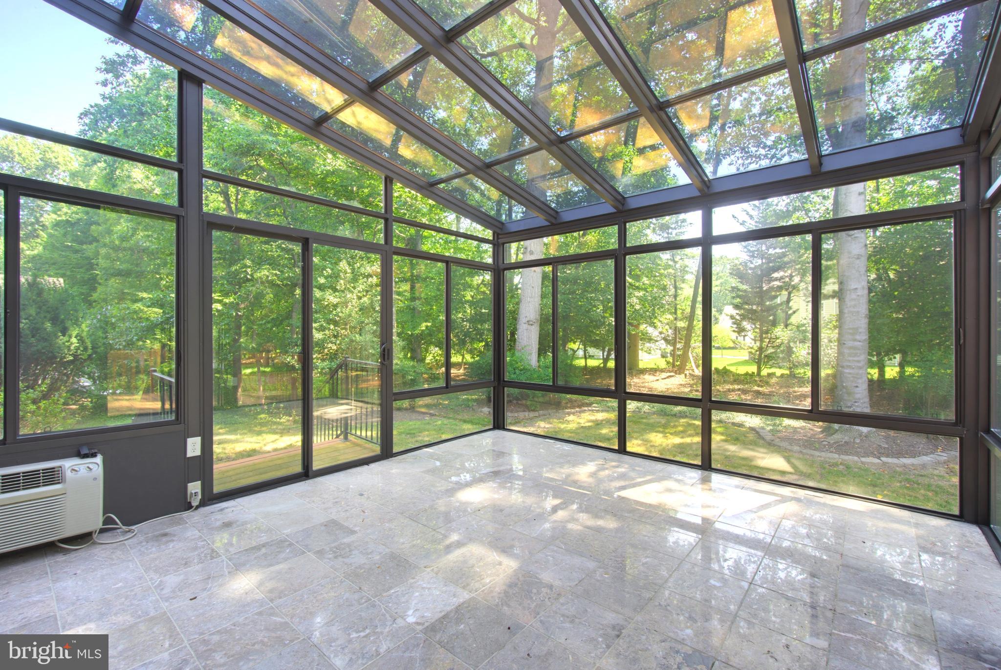 OWEN BROWN WOODS - Residential