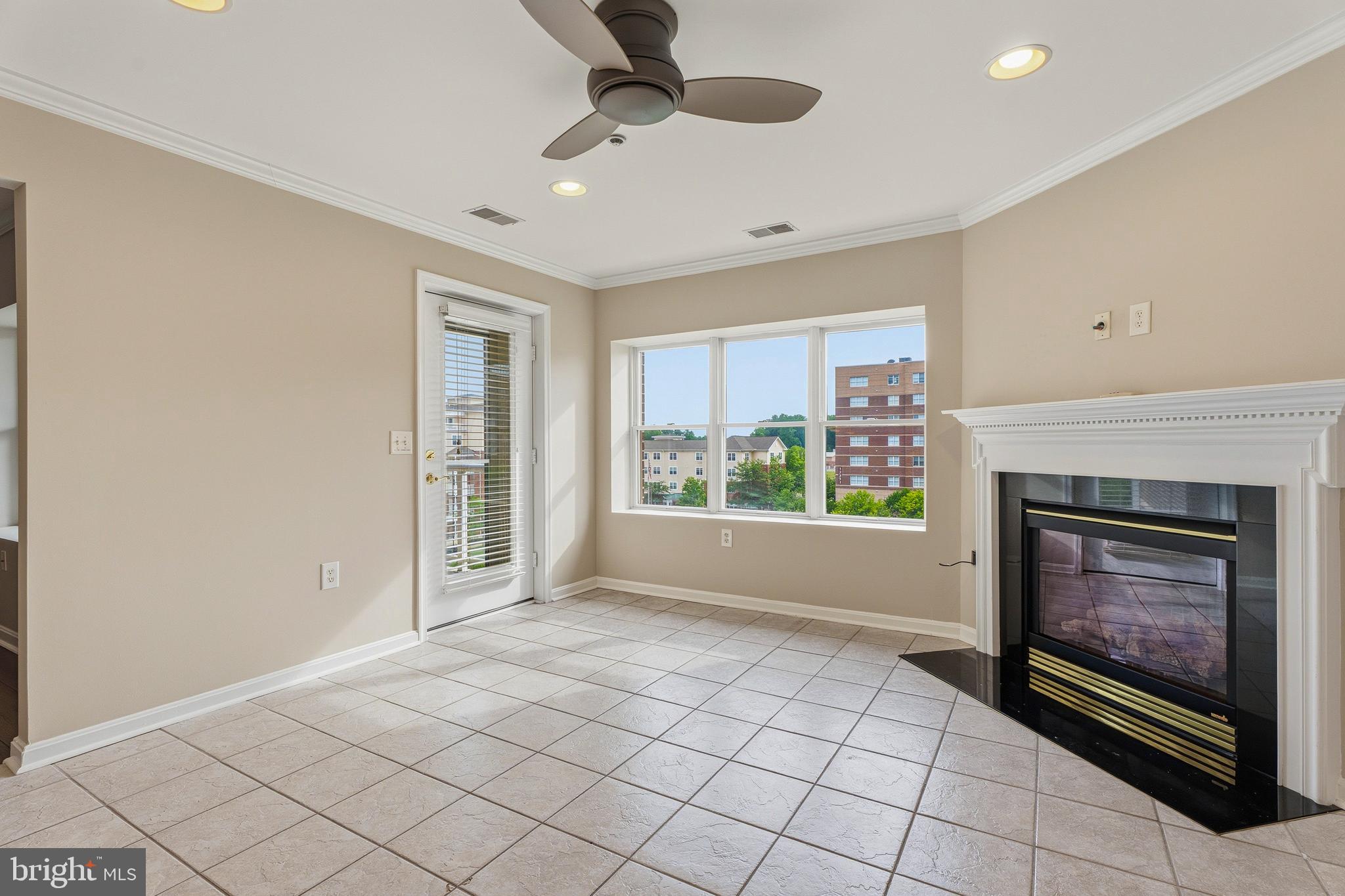 ROUNDWOOD RIDGE - Residential