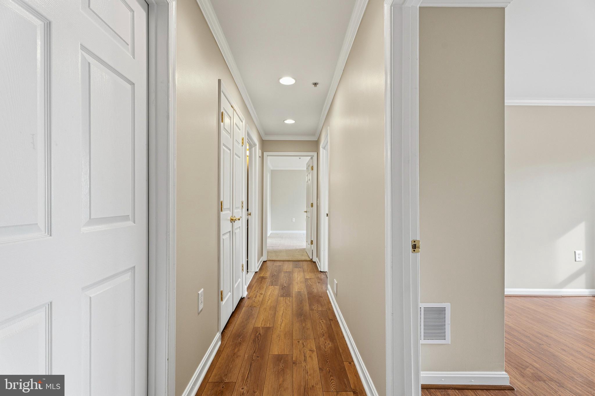 ROUNDWOOD RIDGE - Residential