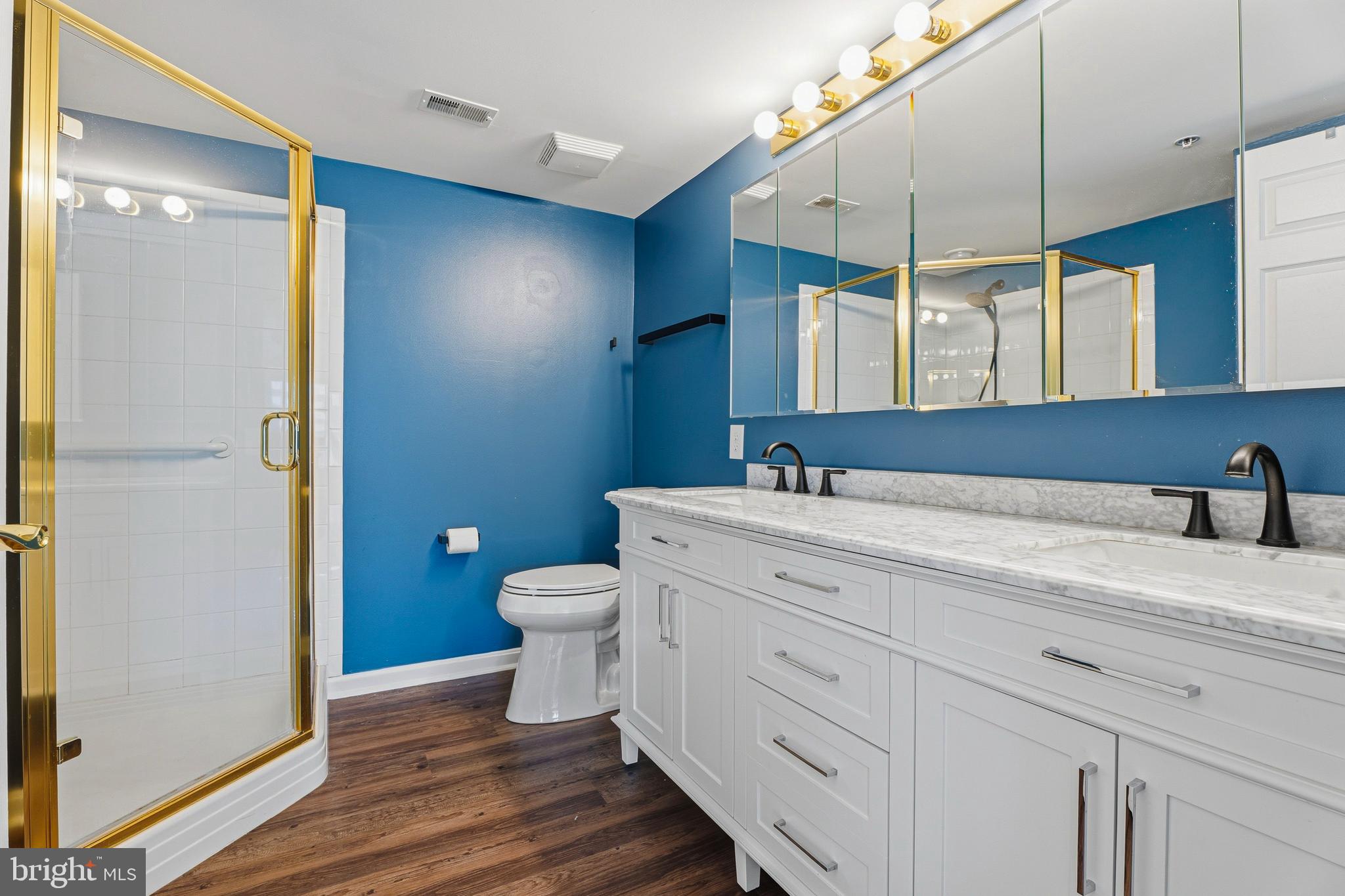 ROUNDWOOD RIDGE - Residential