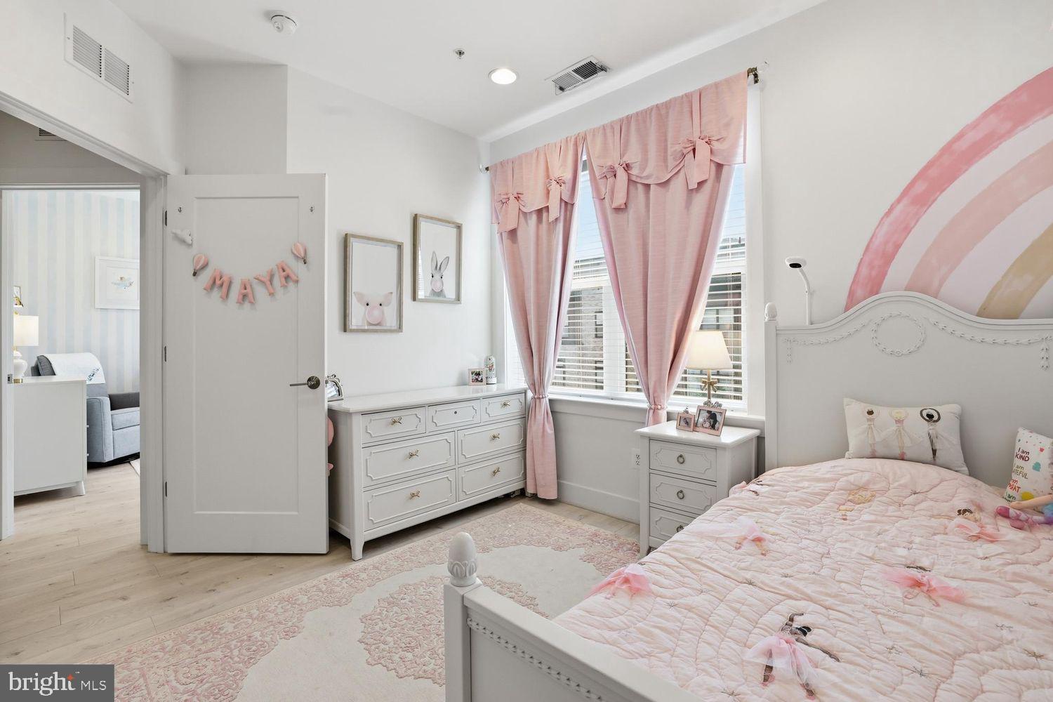 TOWER OAKS - Residential