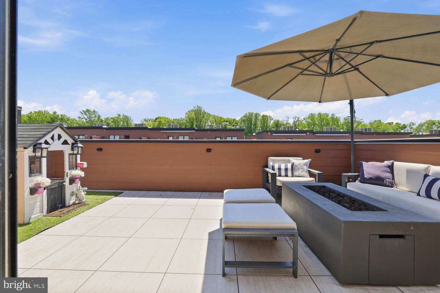 TOWER OAKS - Residential