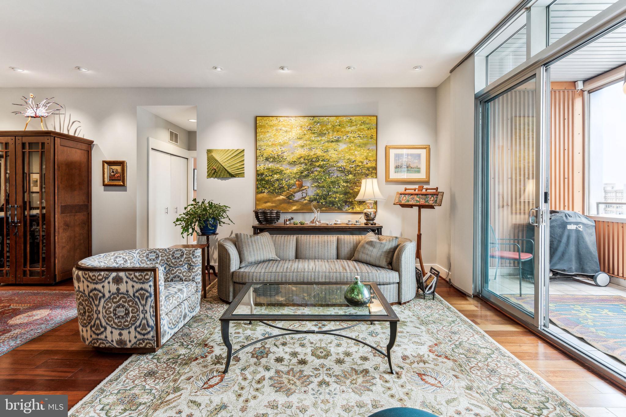 WASHINGTON SQ WEST - Residential