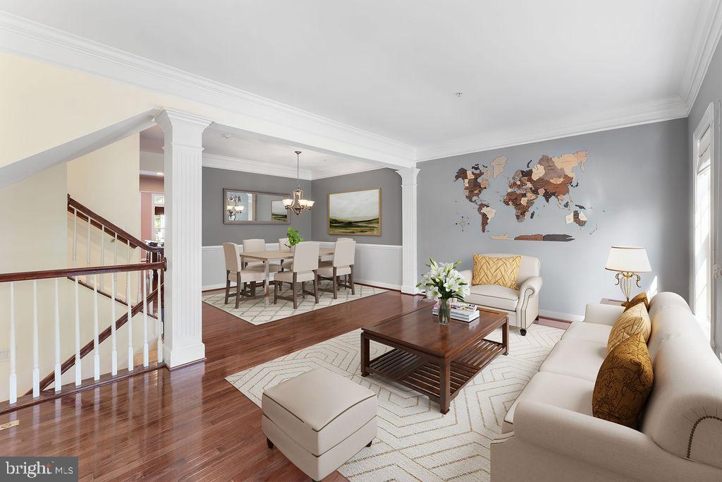MONTGOMERY WHITE OAK - Residential