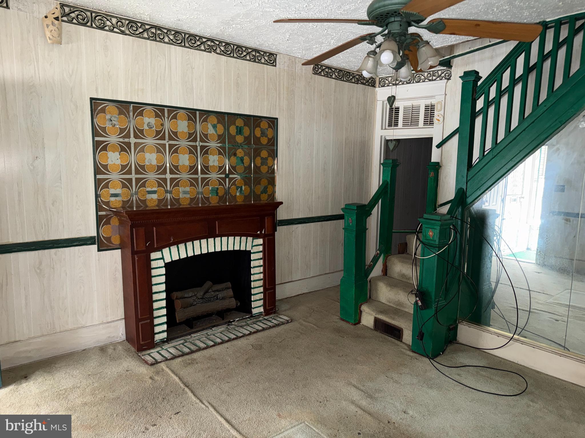 WEST FOREST PARK - Residential