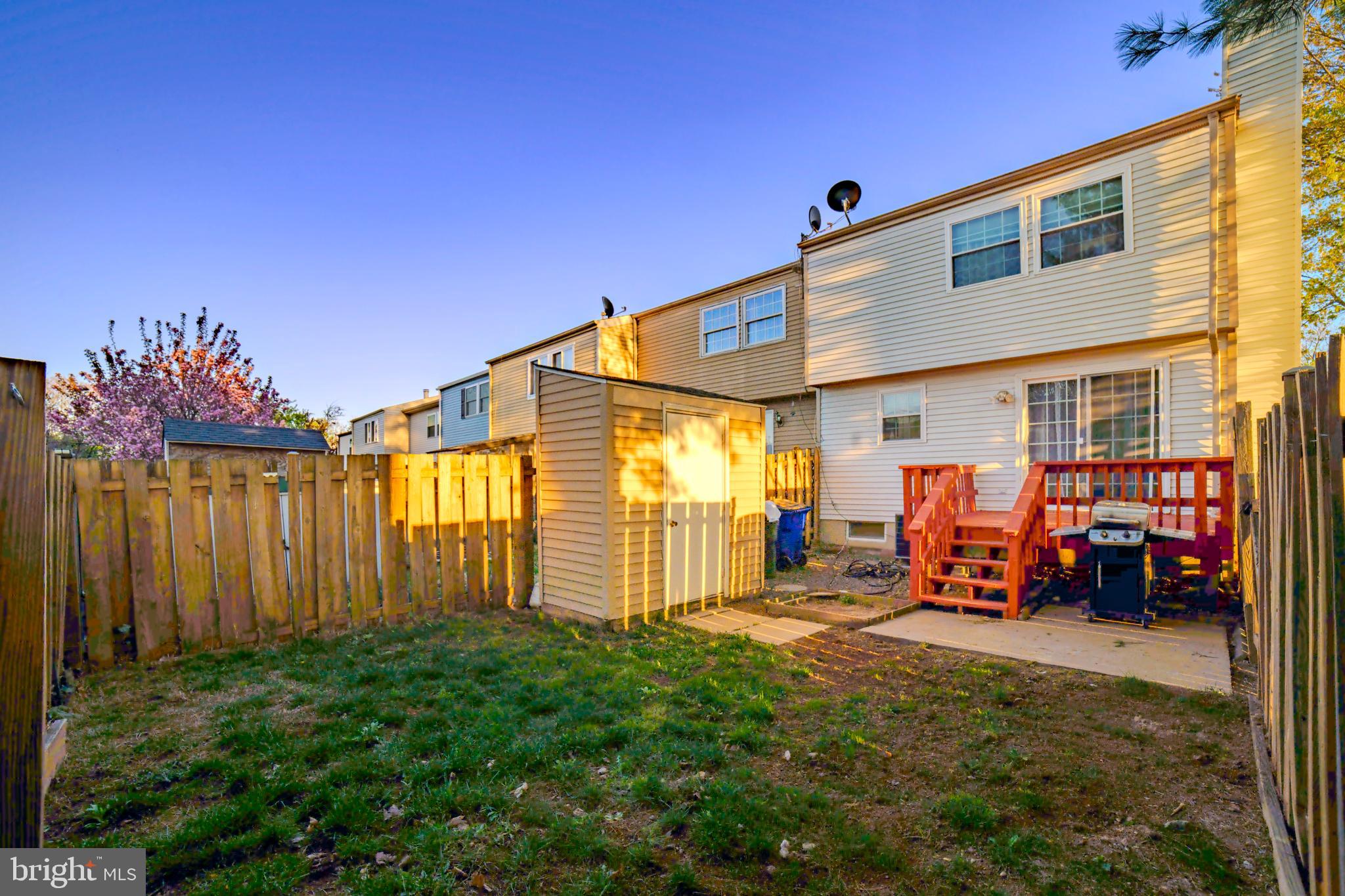 AMBER MEADOWS - Residential