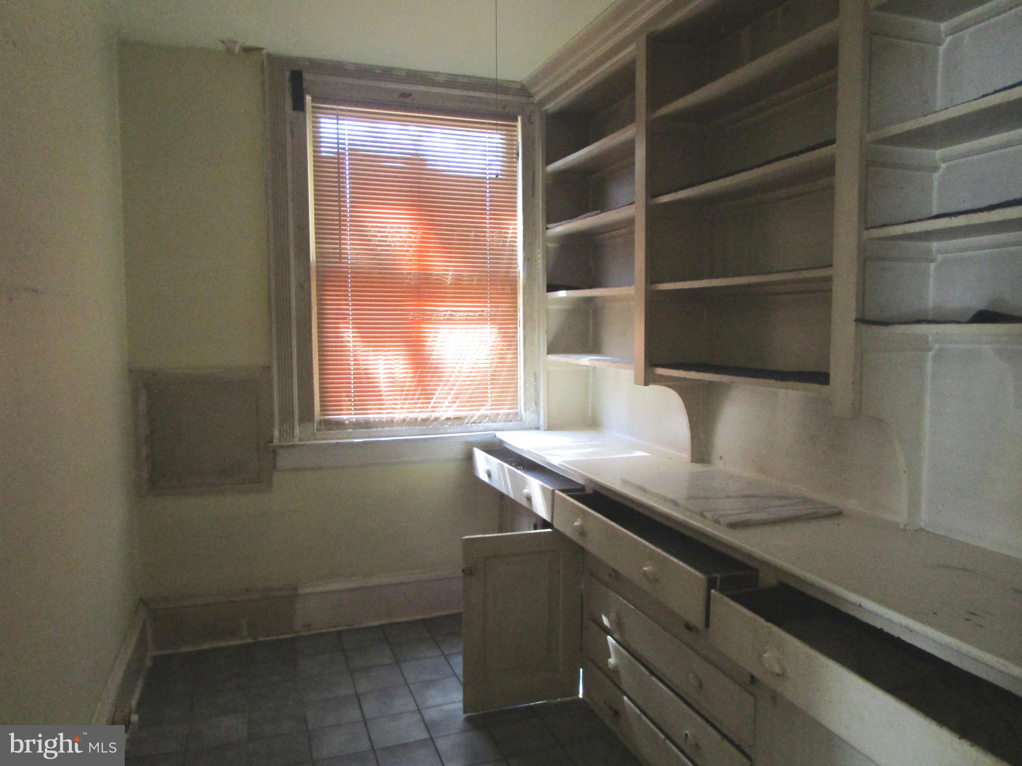 NORRISTOWN - Residential