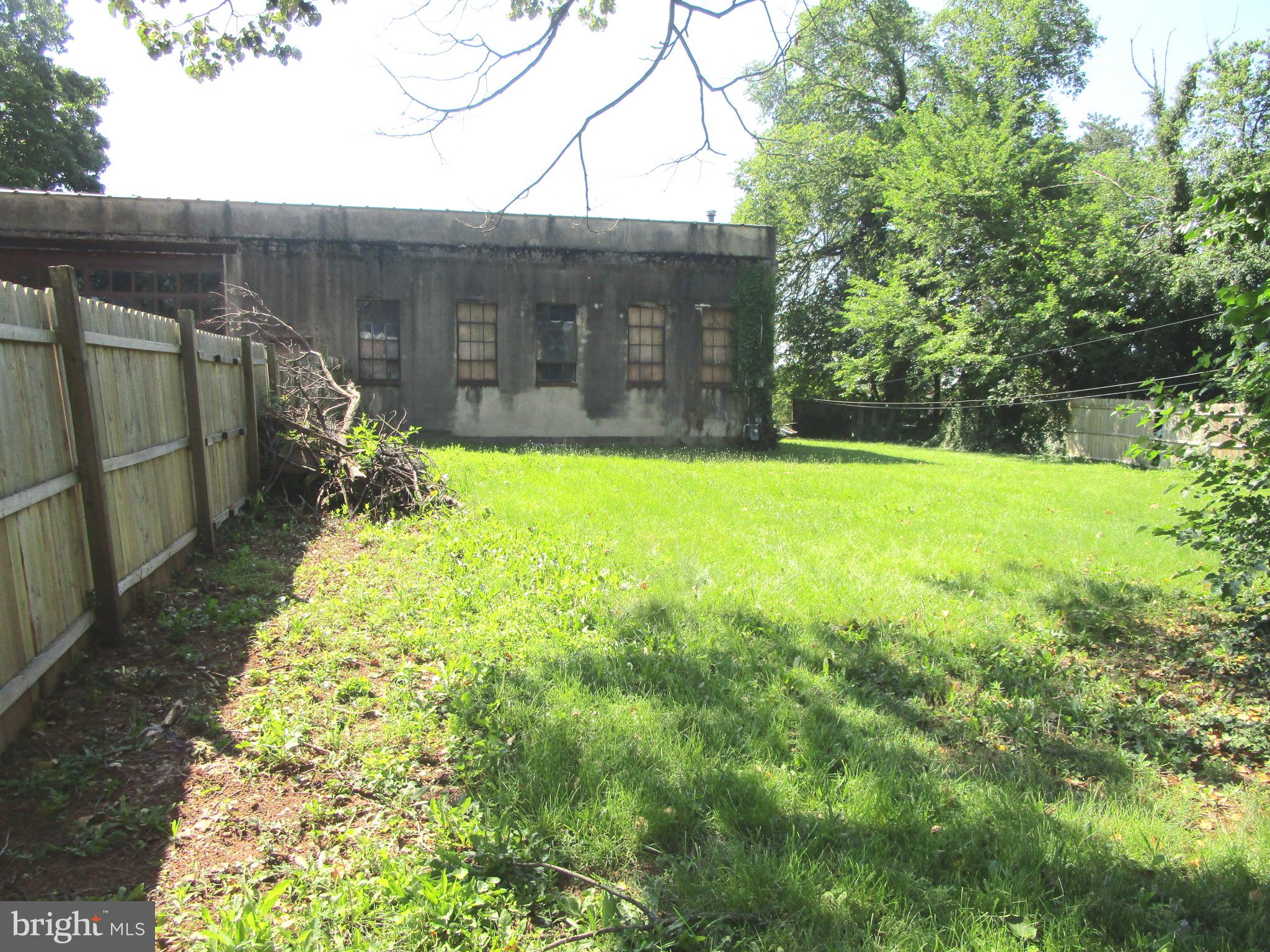 NORRISTOWN - Residential