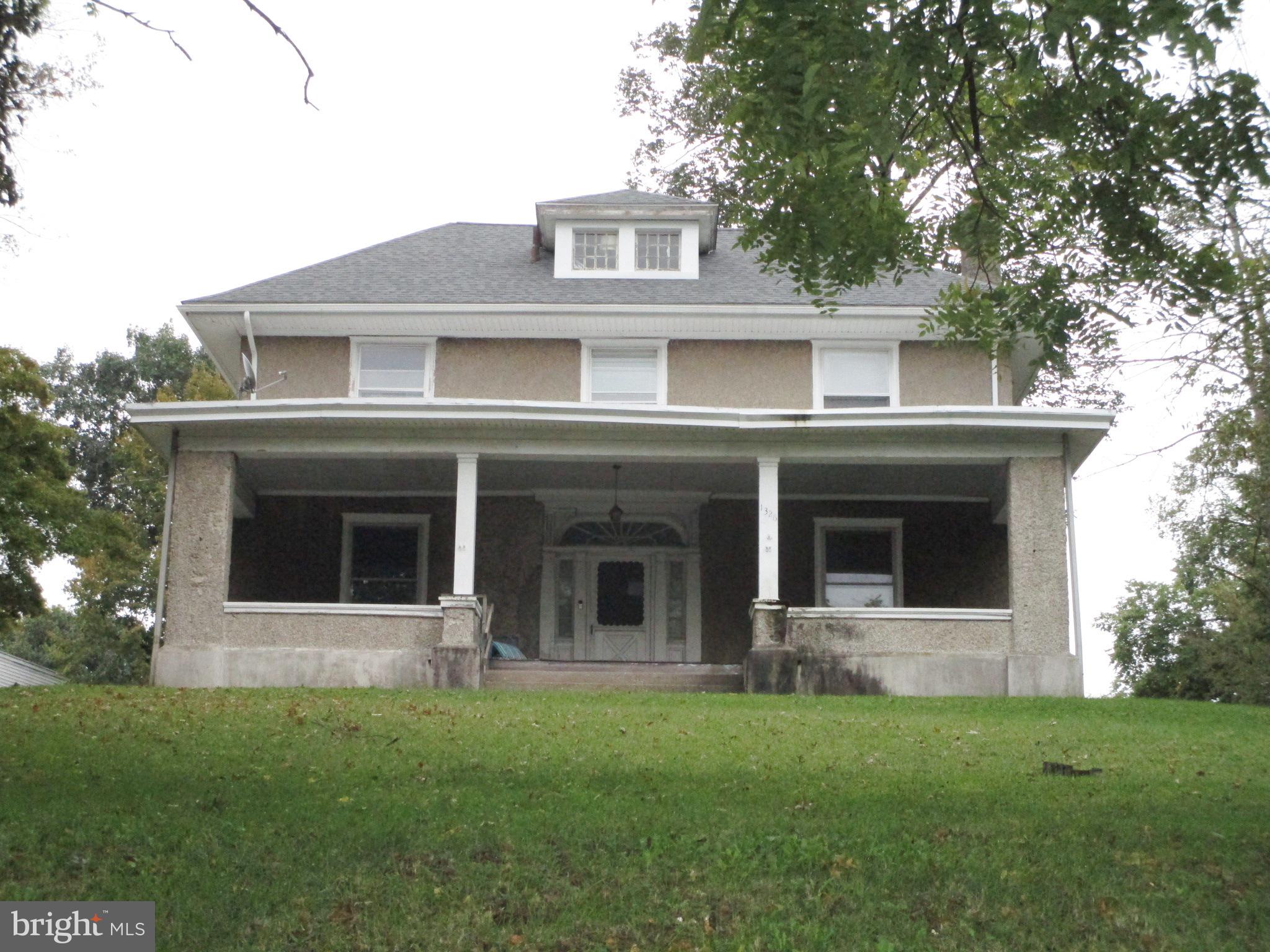 NORRISTOWN - Residential