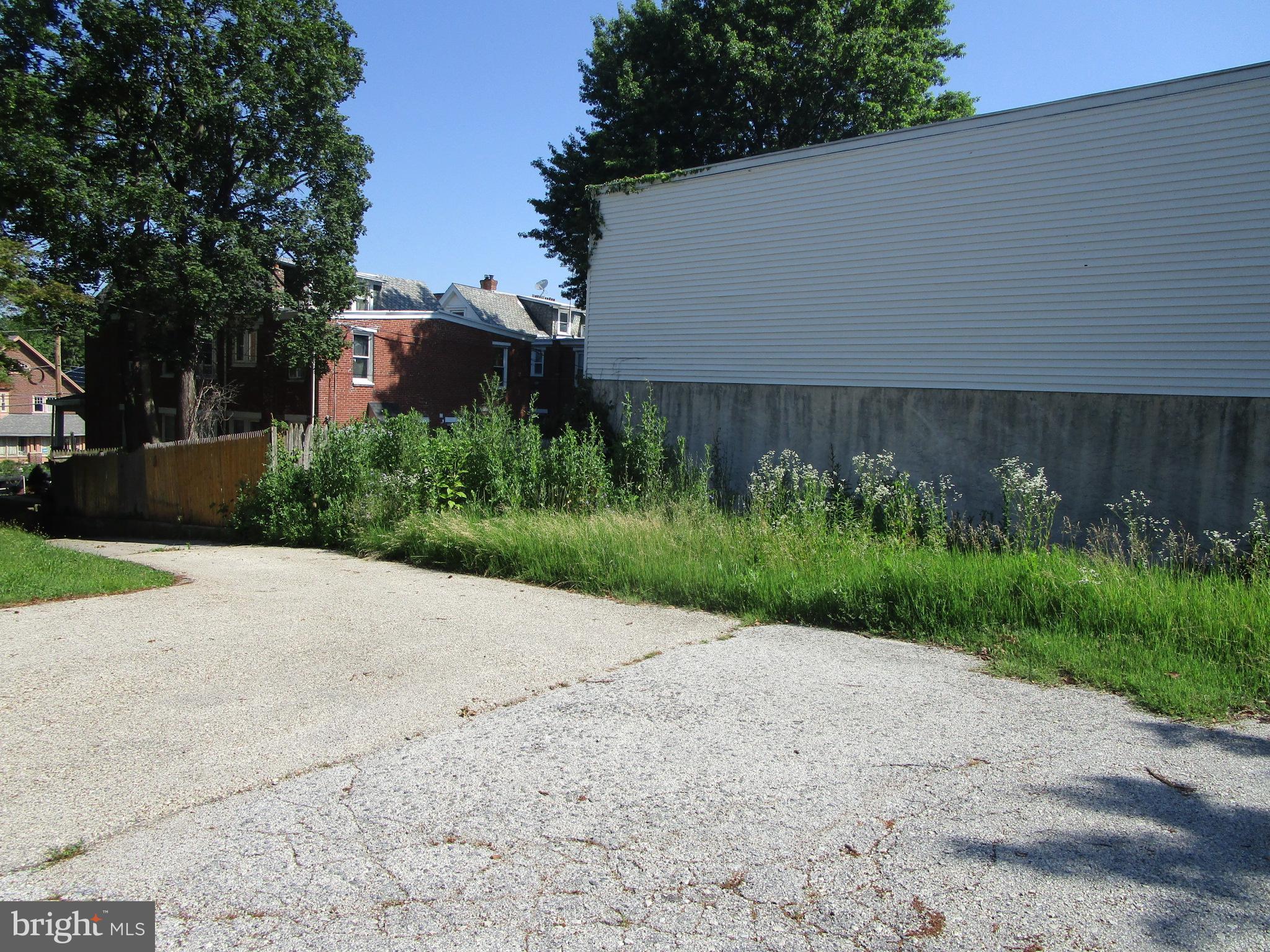 NORRISTOWN - Residential