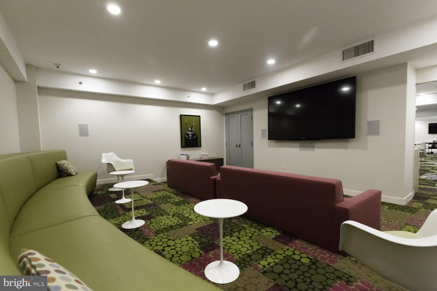 CENTER CITY - Residential Lease