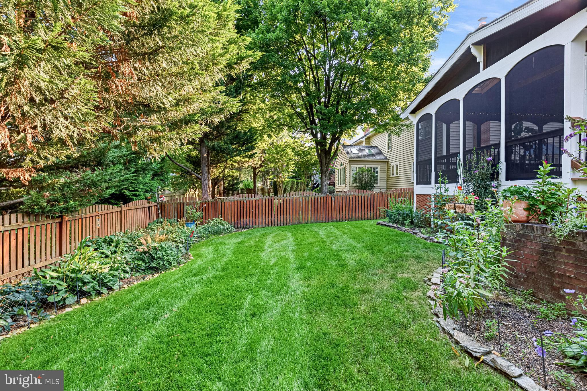 WOODLEA MANOR - Residential