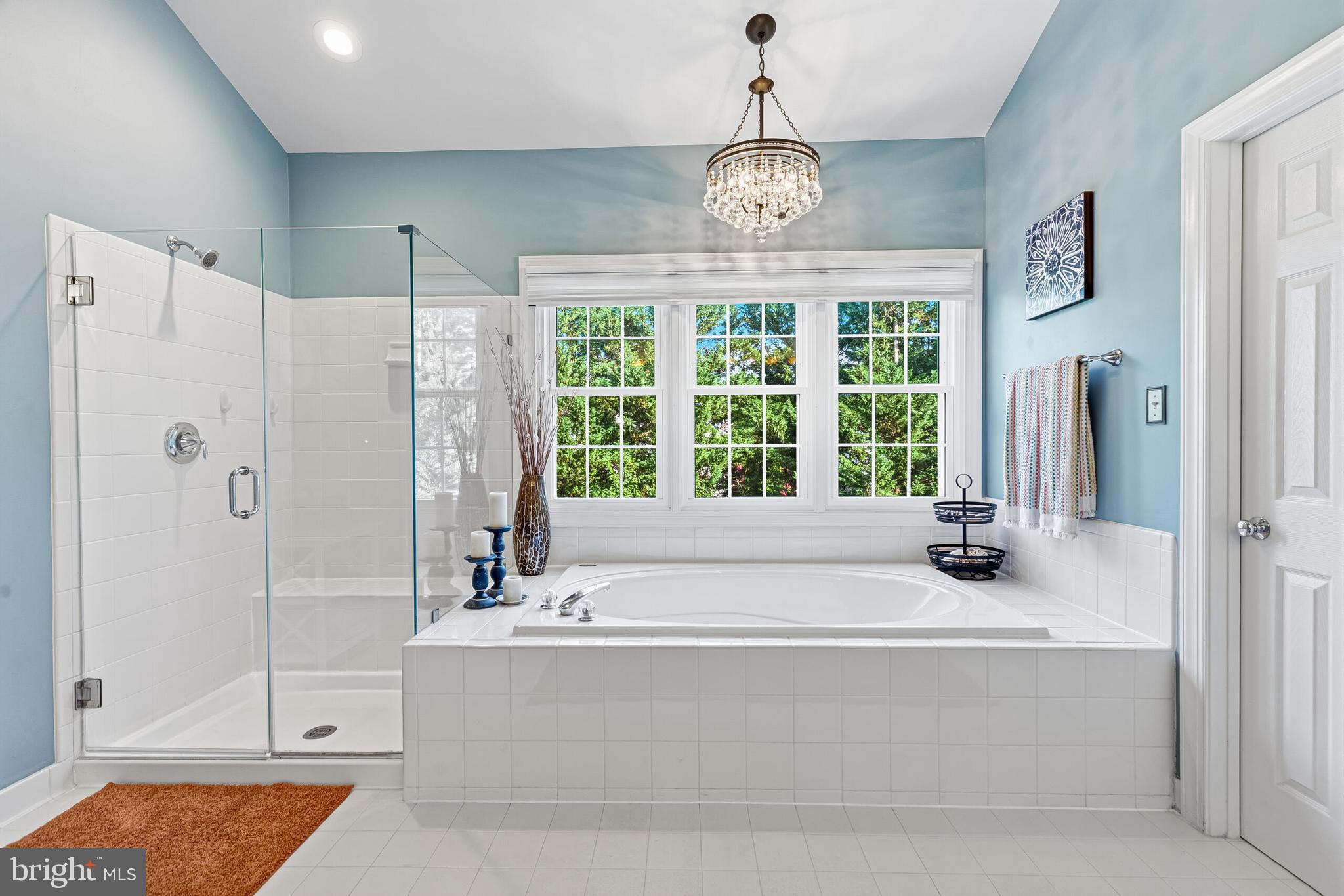 WOODLEA MANOR - Residential