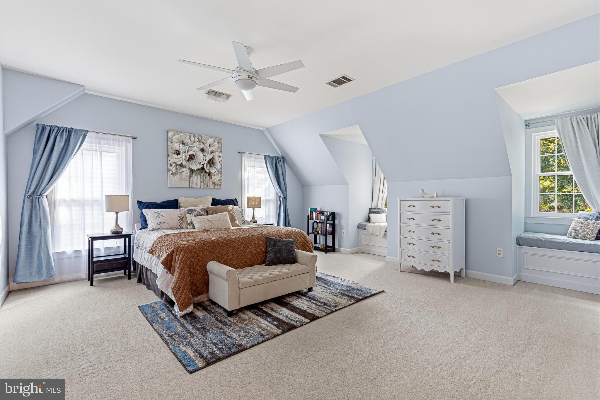 WOODLEA MANOR - Residential