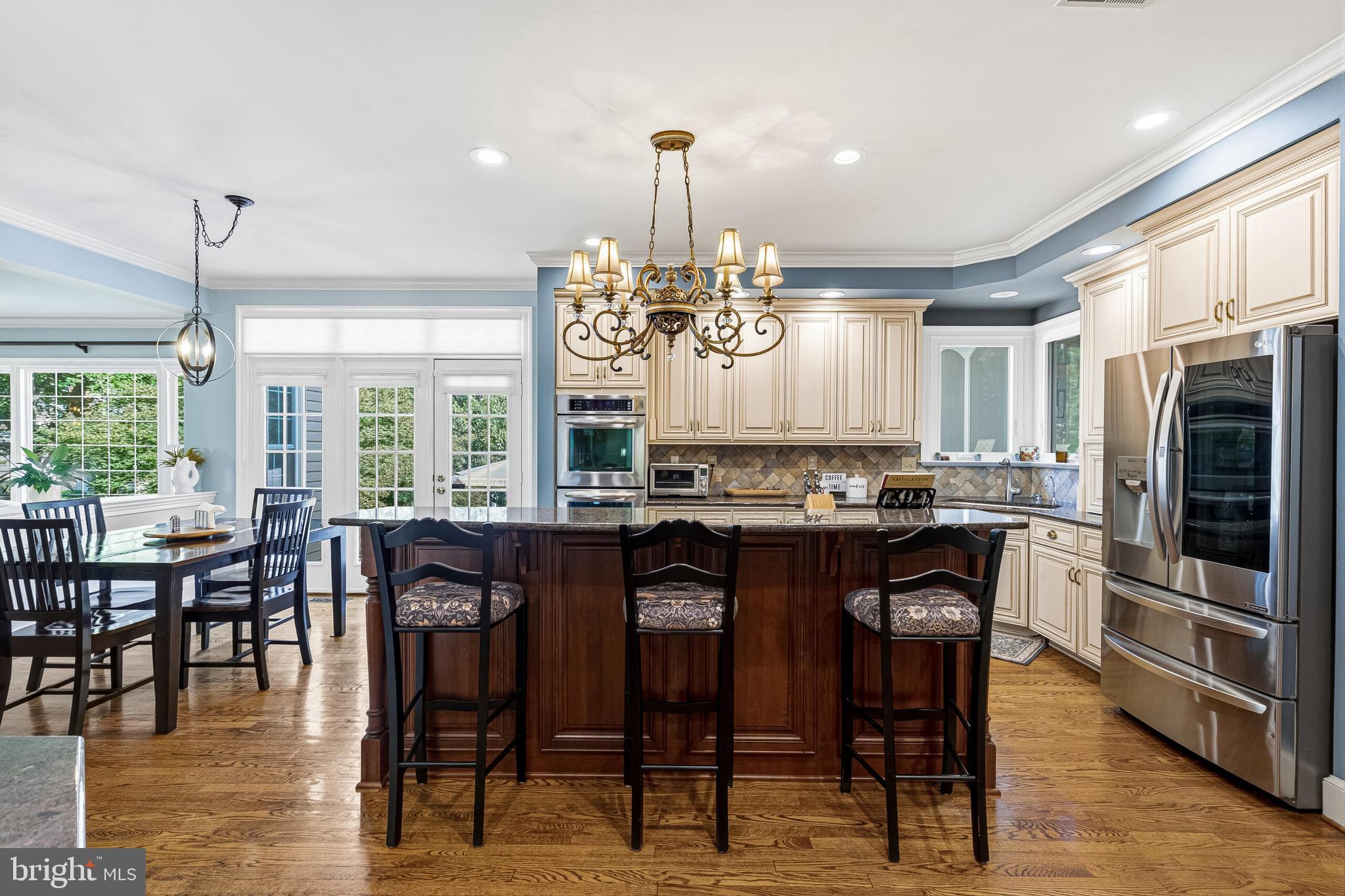 WOODLEA MANOR - Residential