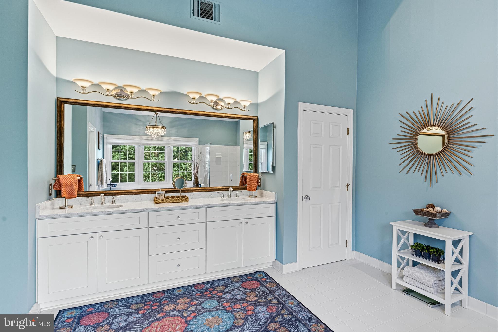 WOODLEA MANOR - Residential
