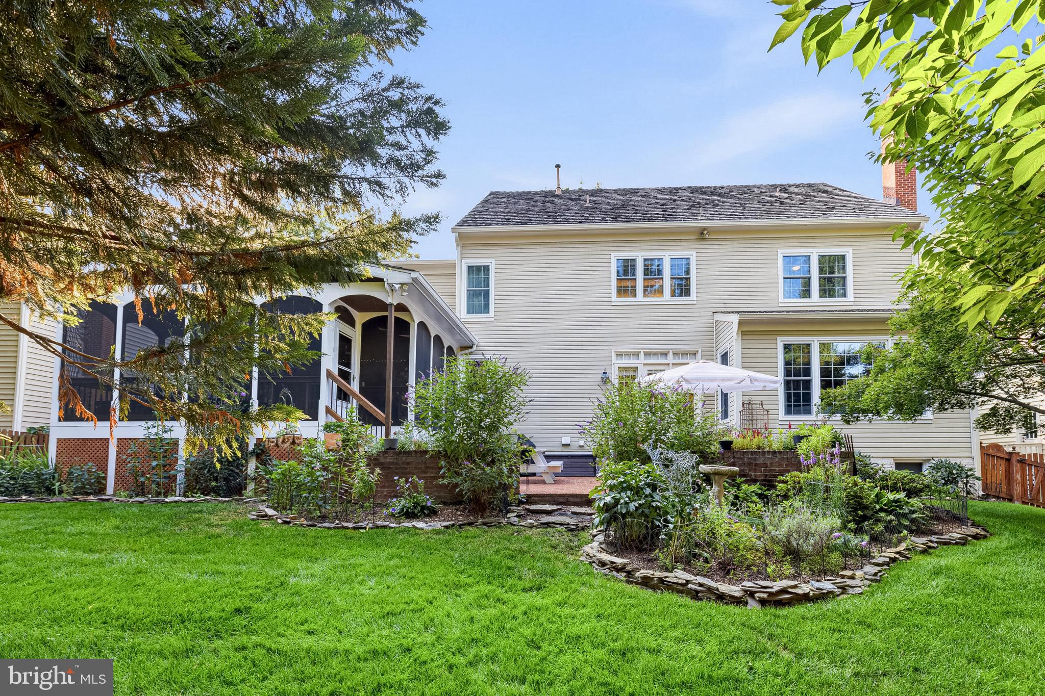 WOODLEA MANOR - Residential