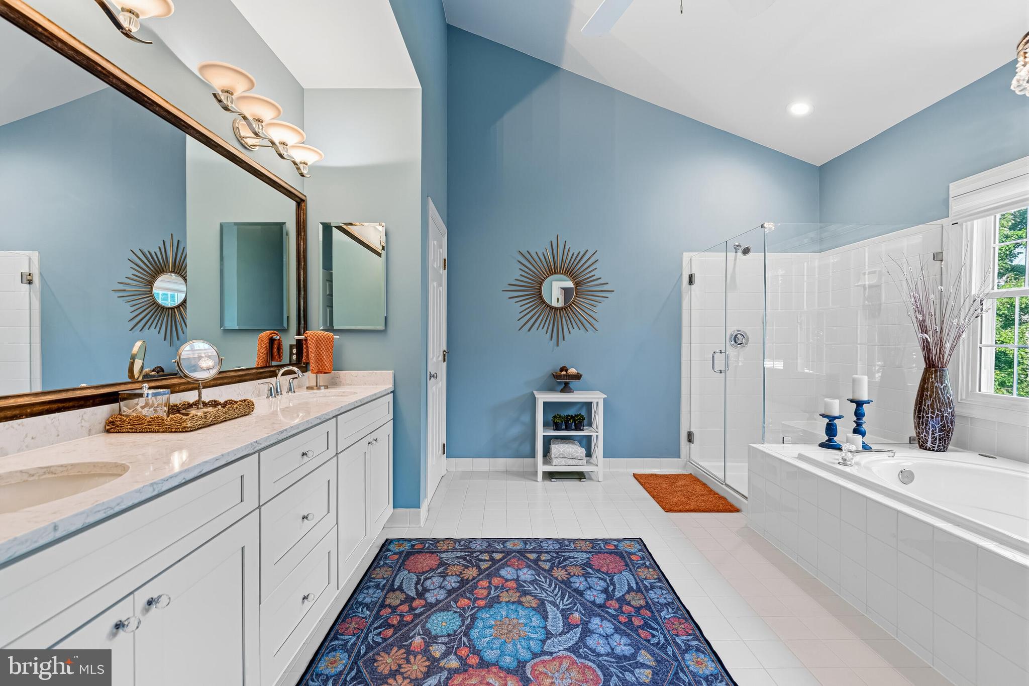 WOODLEA MANOR - Residential