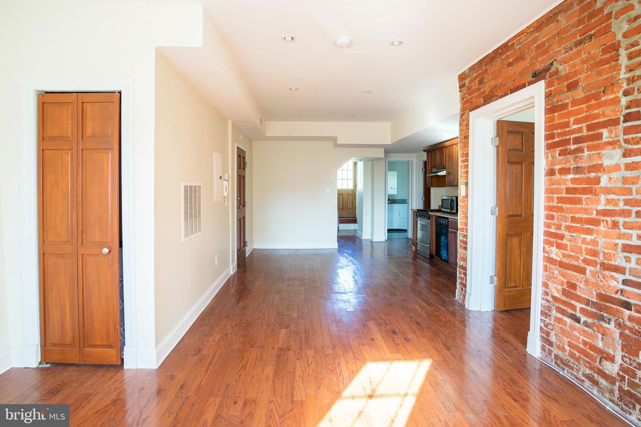 EAST PASSYUNK CROSSING - Residential Lease