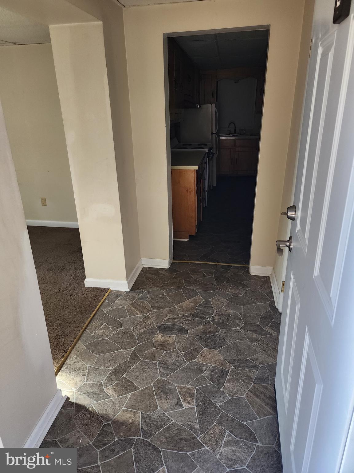 1 bedroom 1 bath rental apartment on ground level.  Water, sewer, and trash included in rent.  No pets, no smoking.  Great location in town.