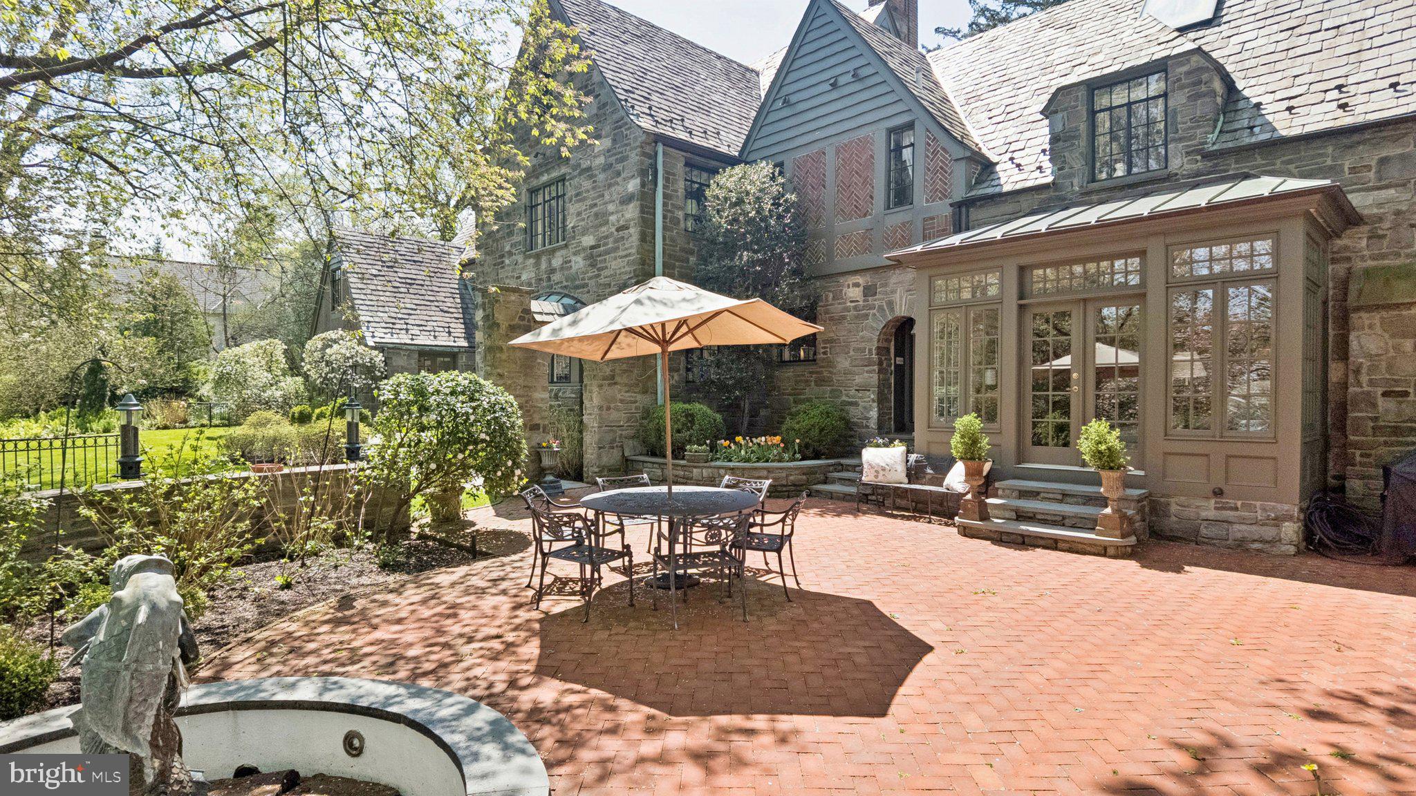 BRYN MAWR - Residential