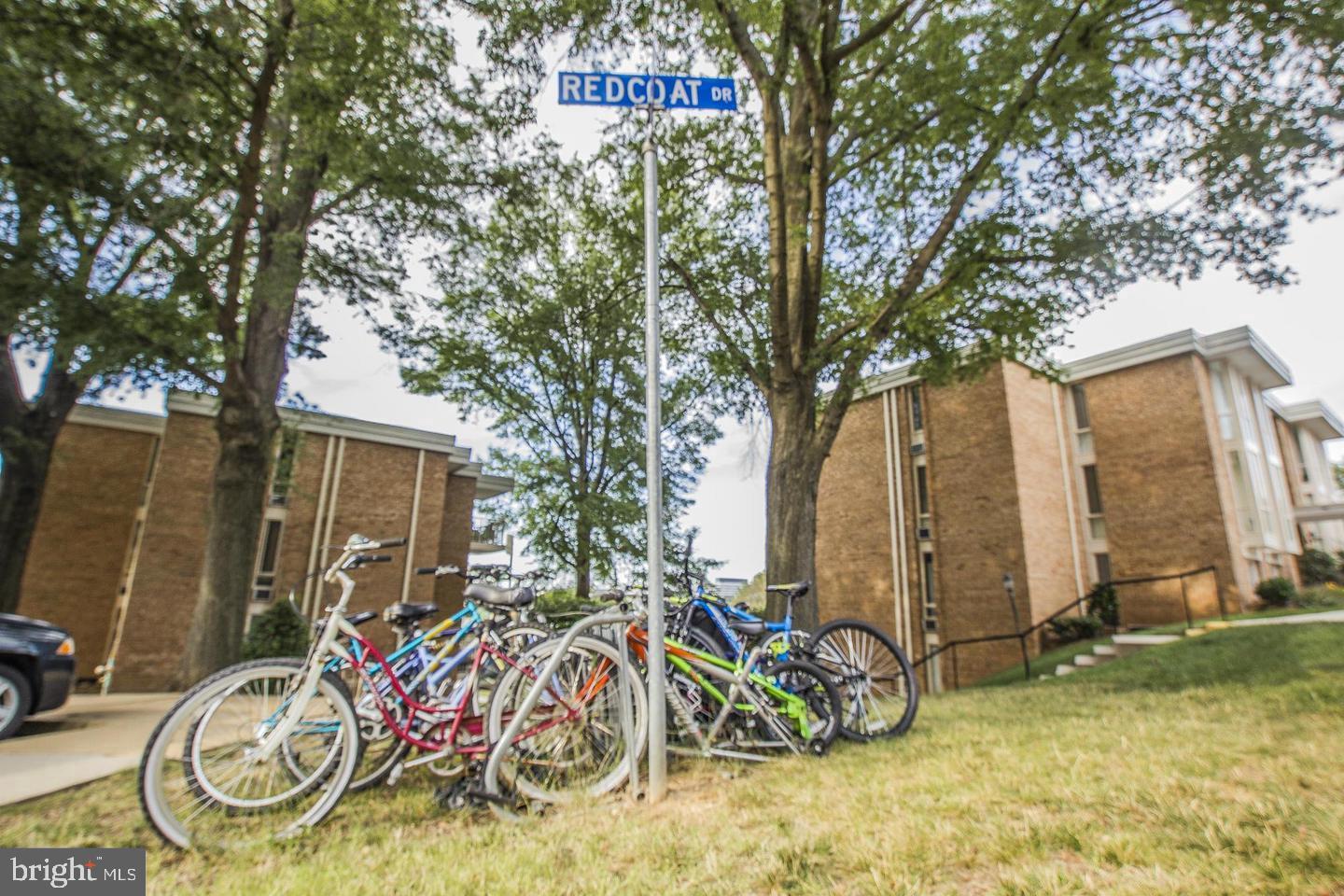 HUNTINGTON CLUB - Residential Lease