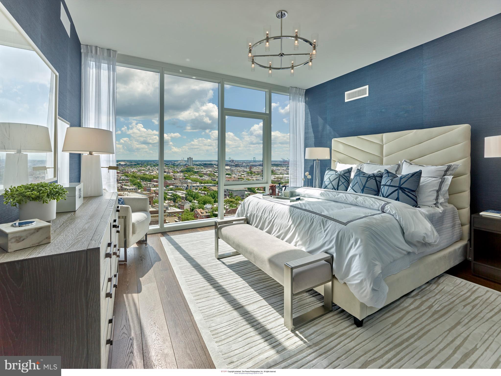AVENUE OF THE ARTS - Residential