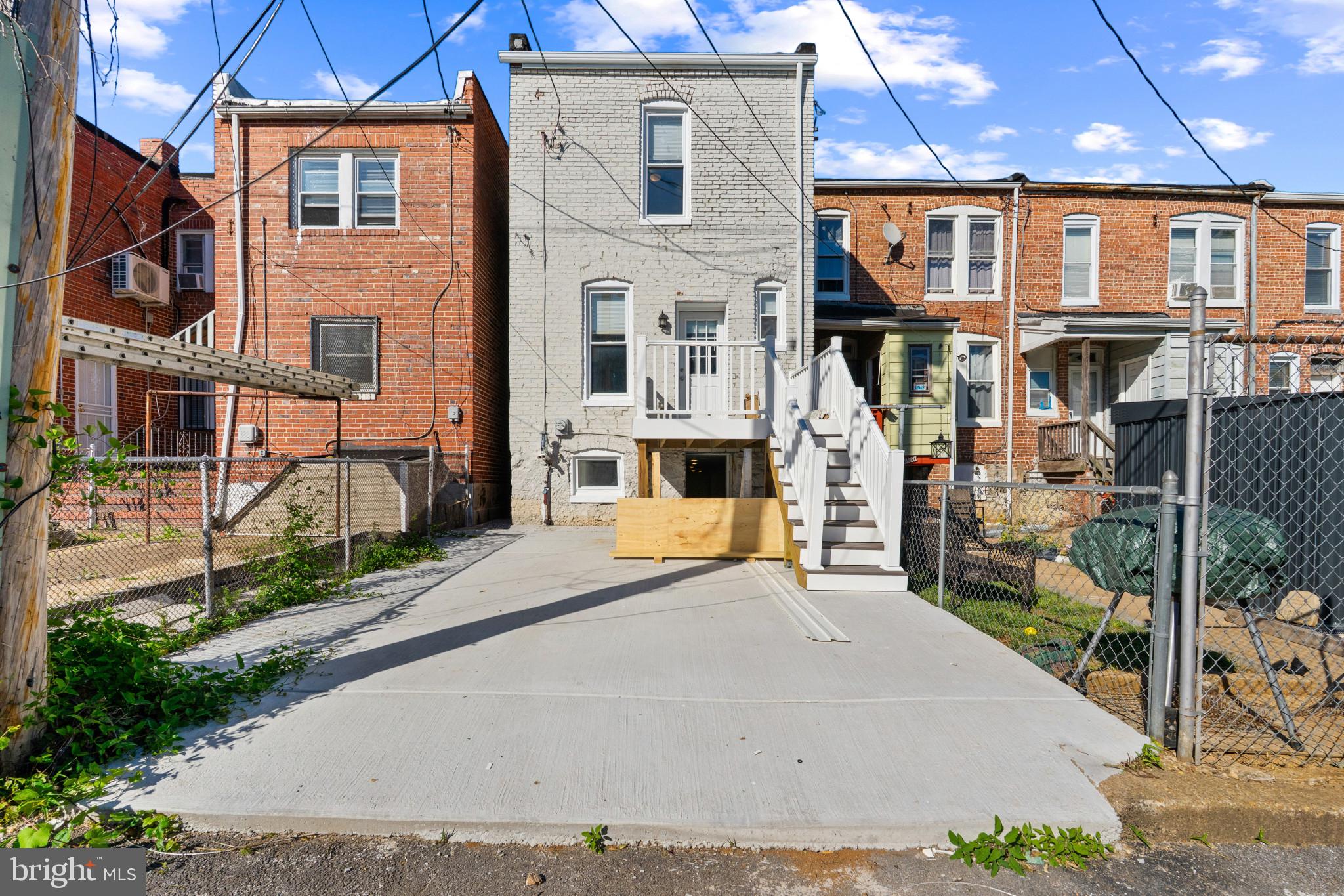 GREENSPRING - Residential