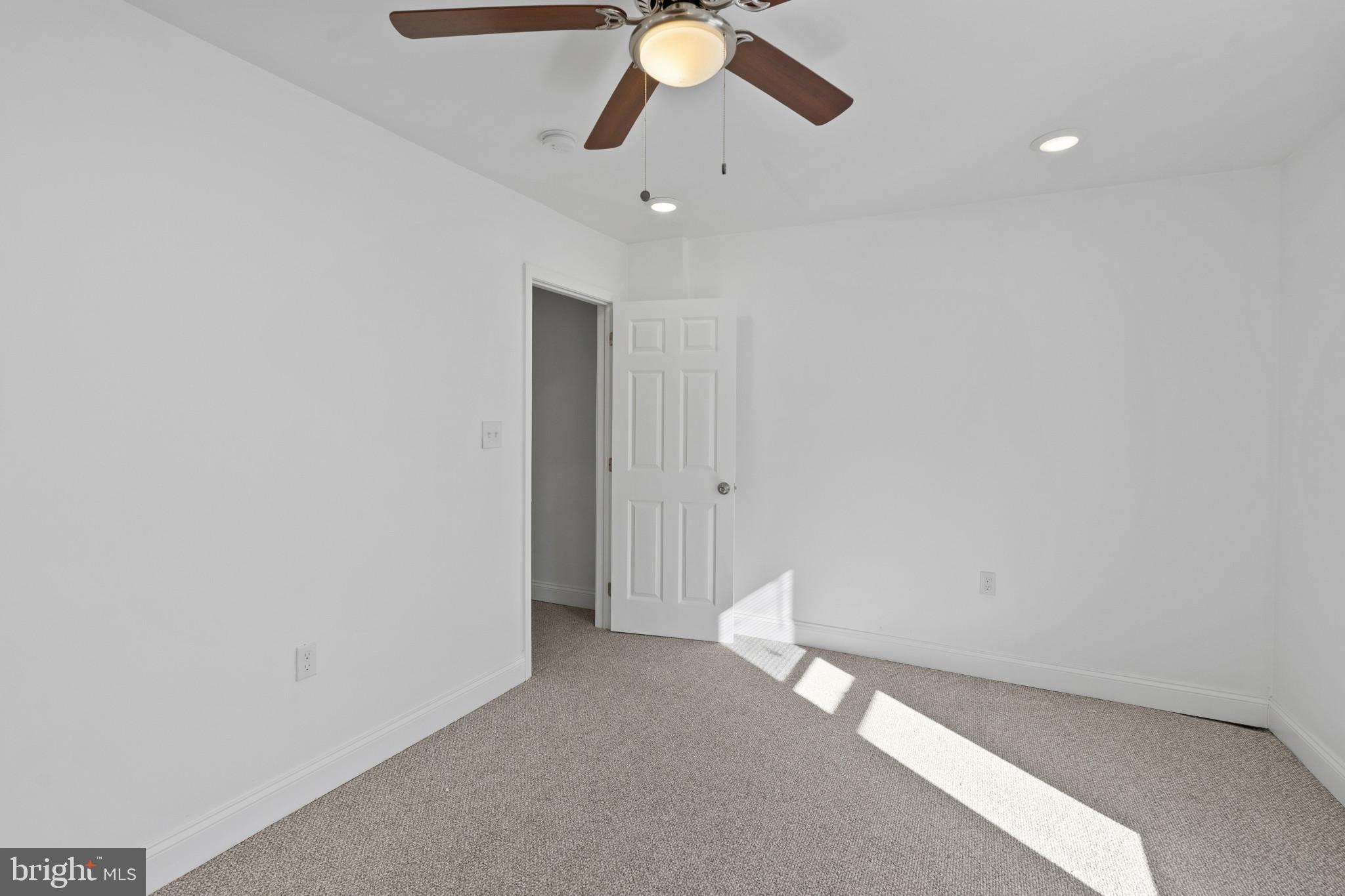 GREENSPRING - Residential