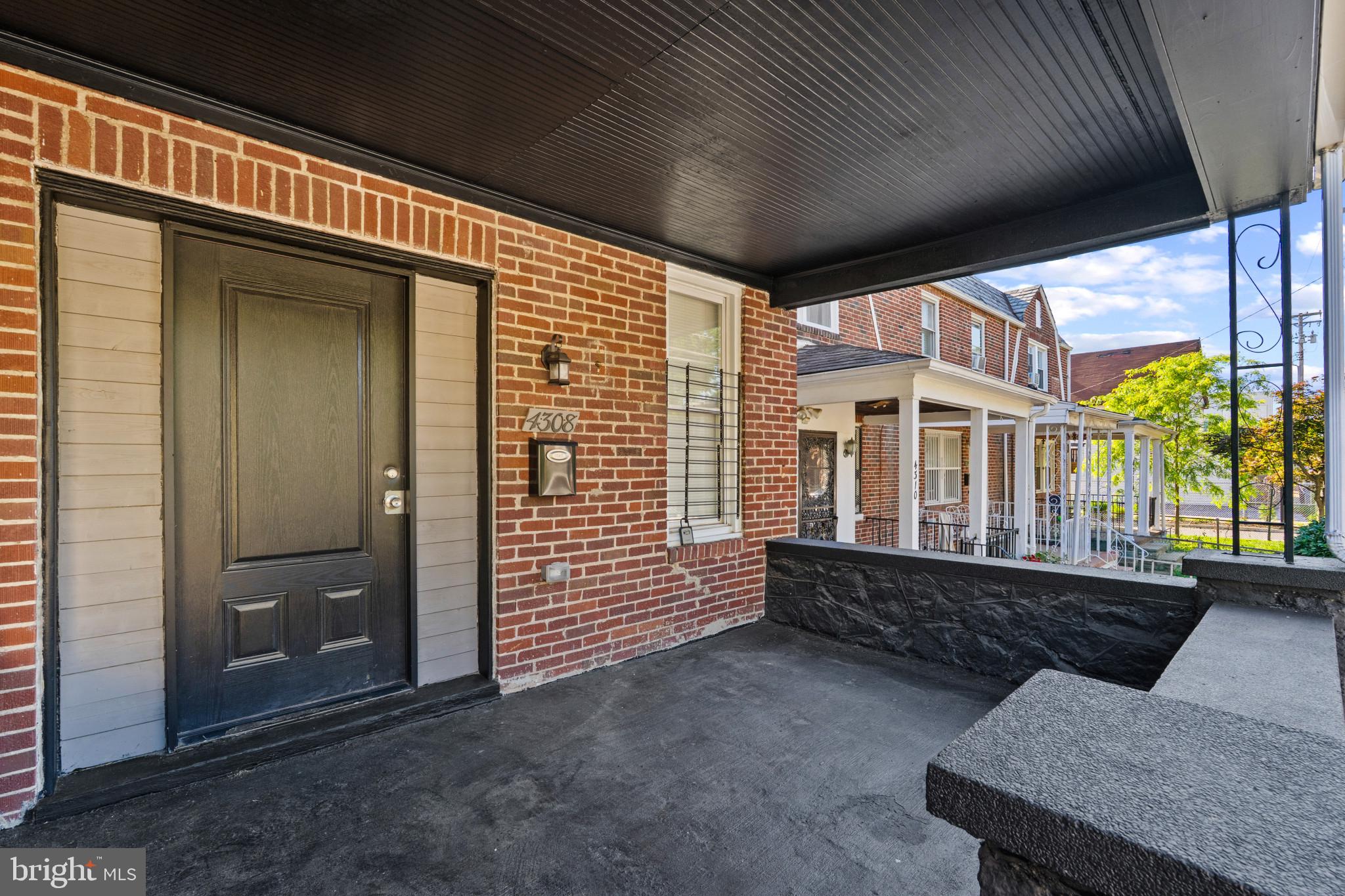 GREENSPRING - Residential