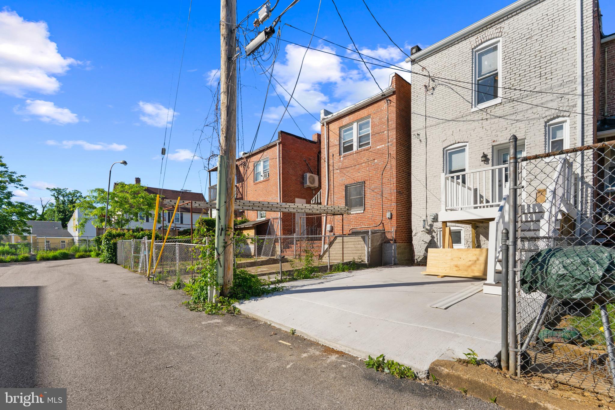 GREENSPRING - Residential